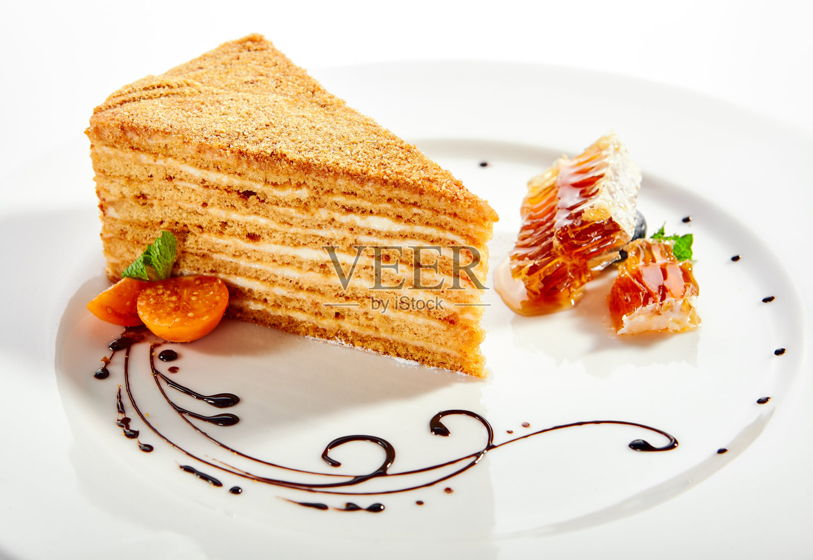 梅多维克切片在白色板照片摄影图片