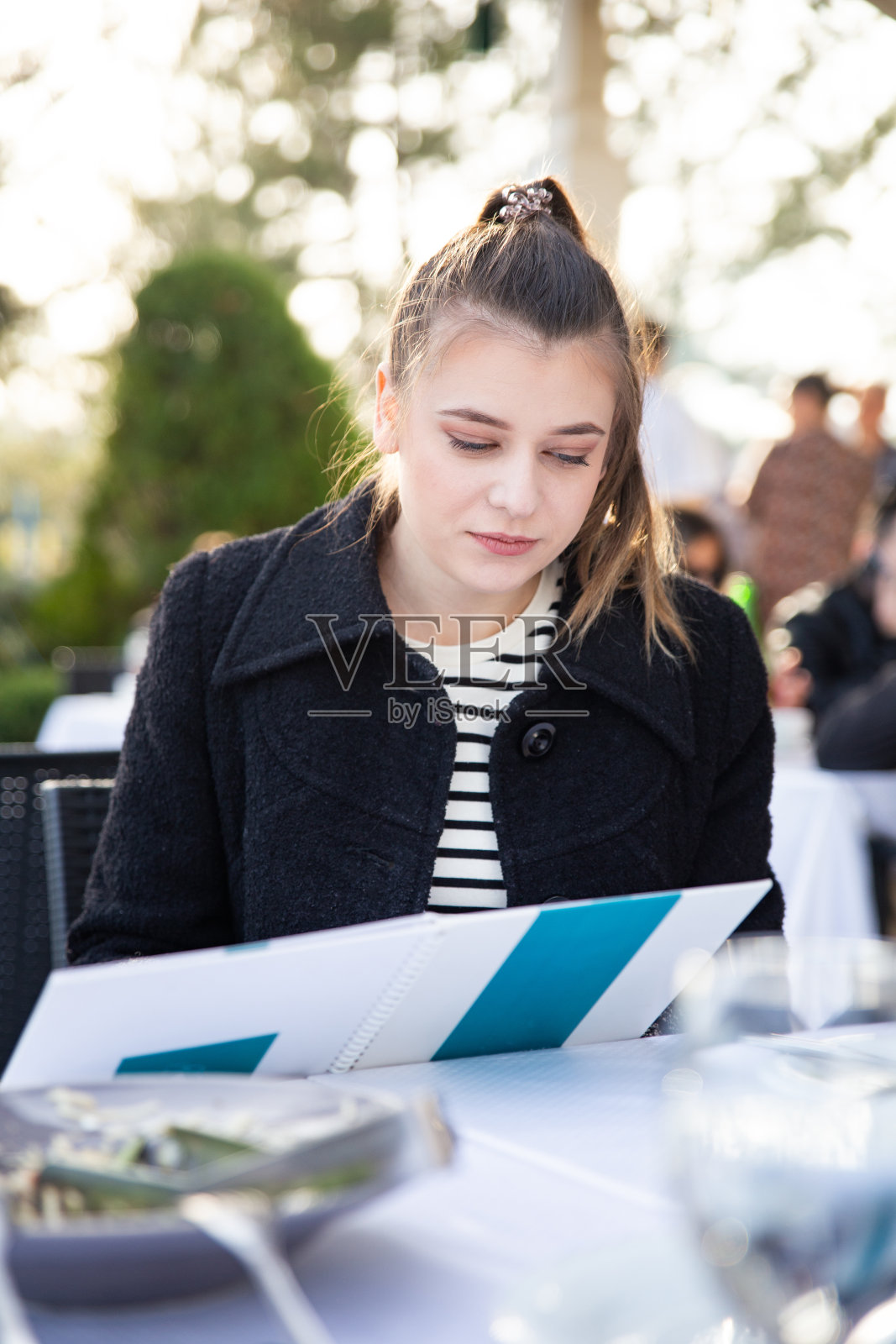 我想点菜。照片摄影图片