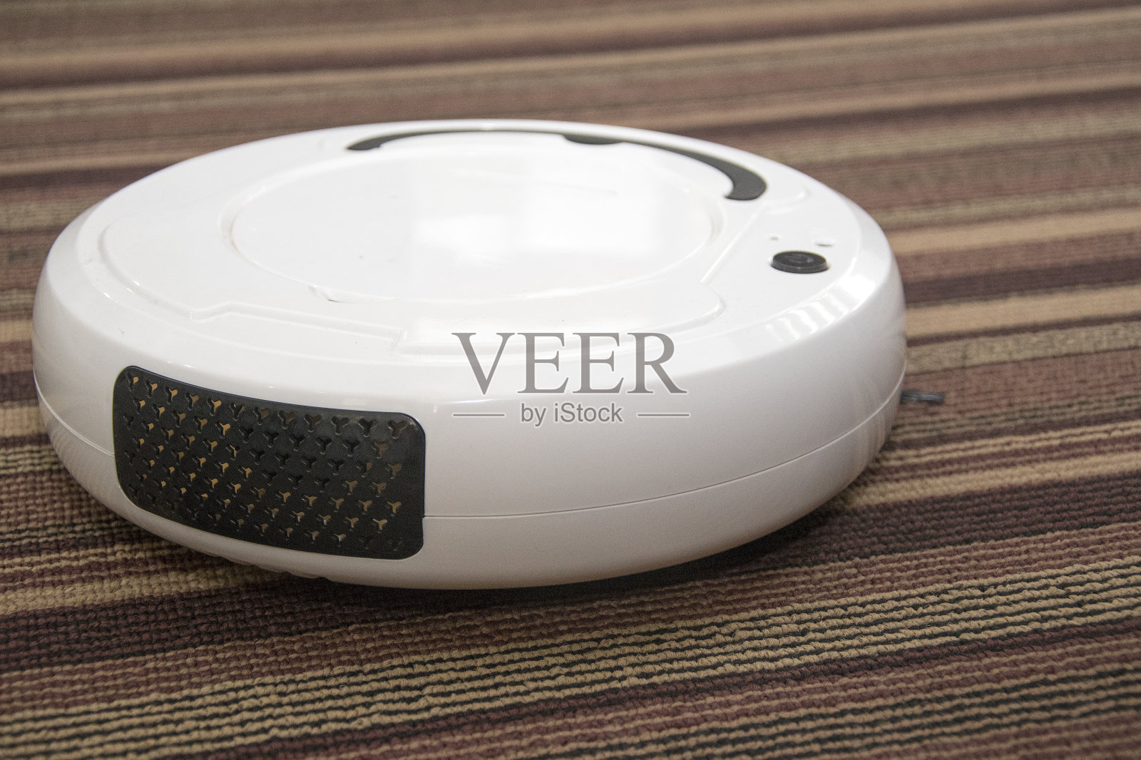 智能家居无线清洁机器人照片摄影图片