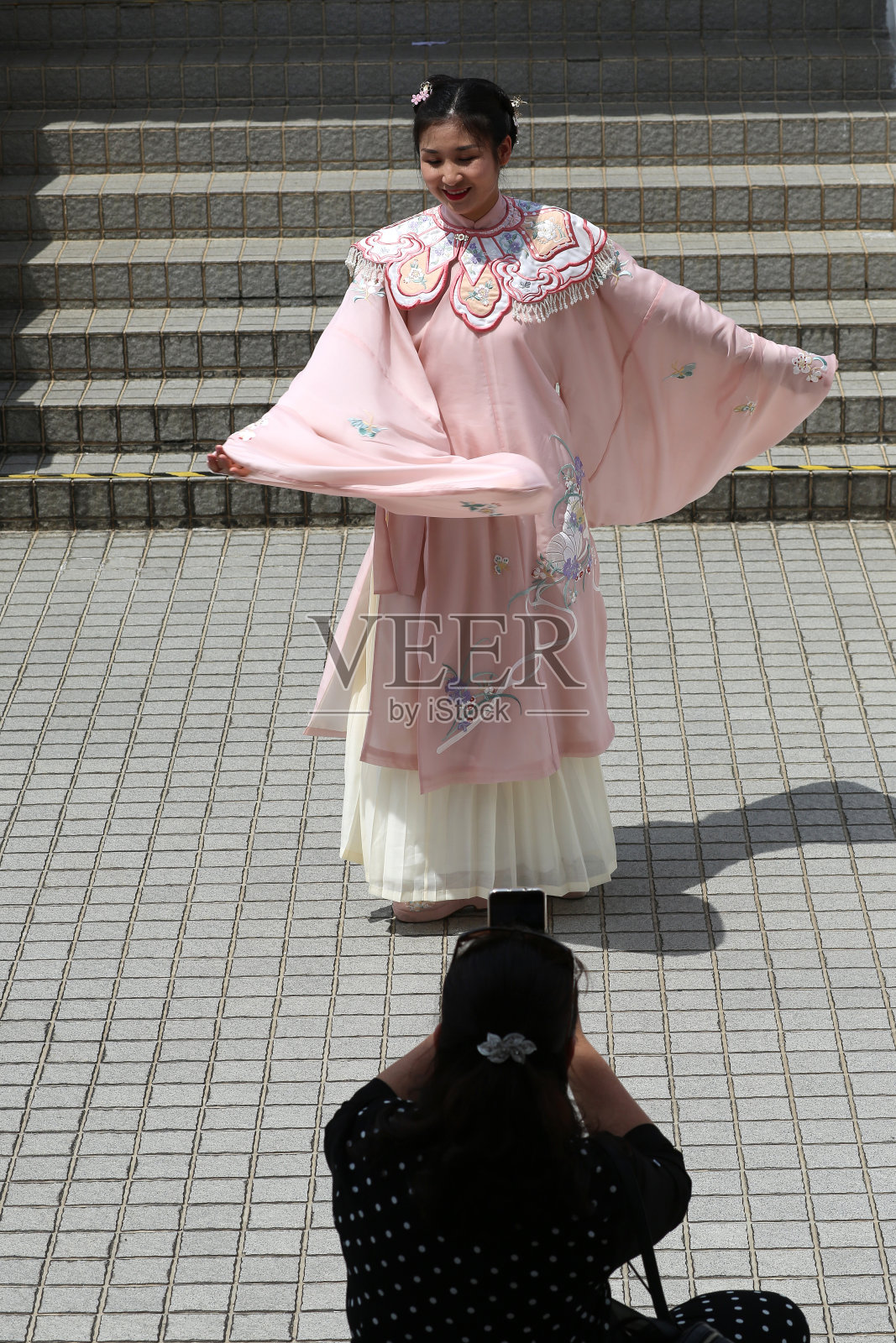 两代家庭照片摄影图片