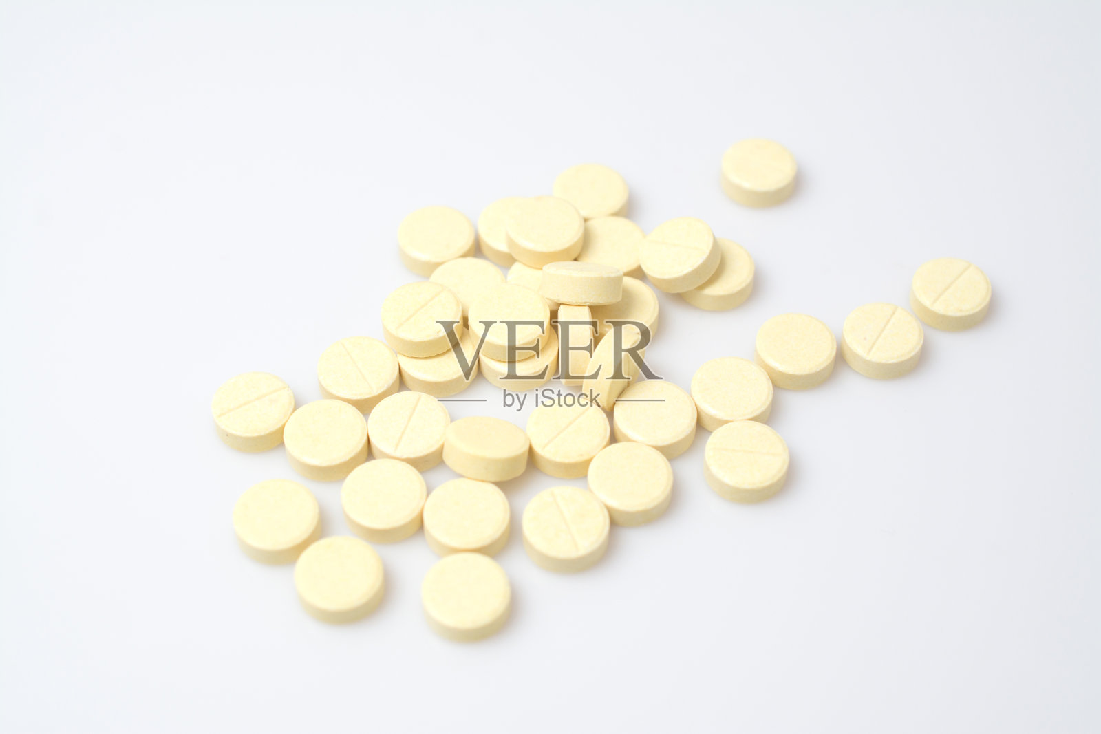 治疗病毒和感冒的药片照片摄影图片