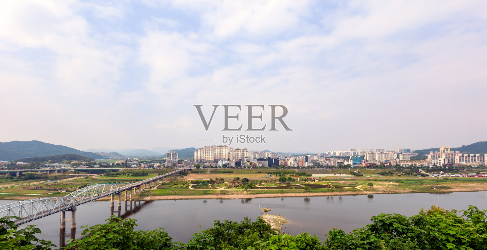 历史名城贡州的全景照片摄影图片