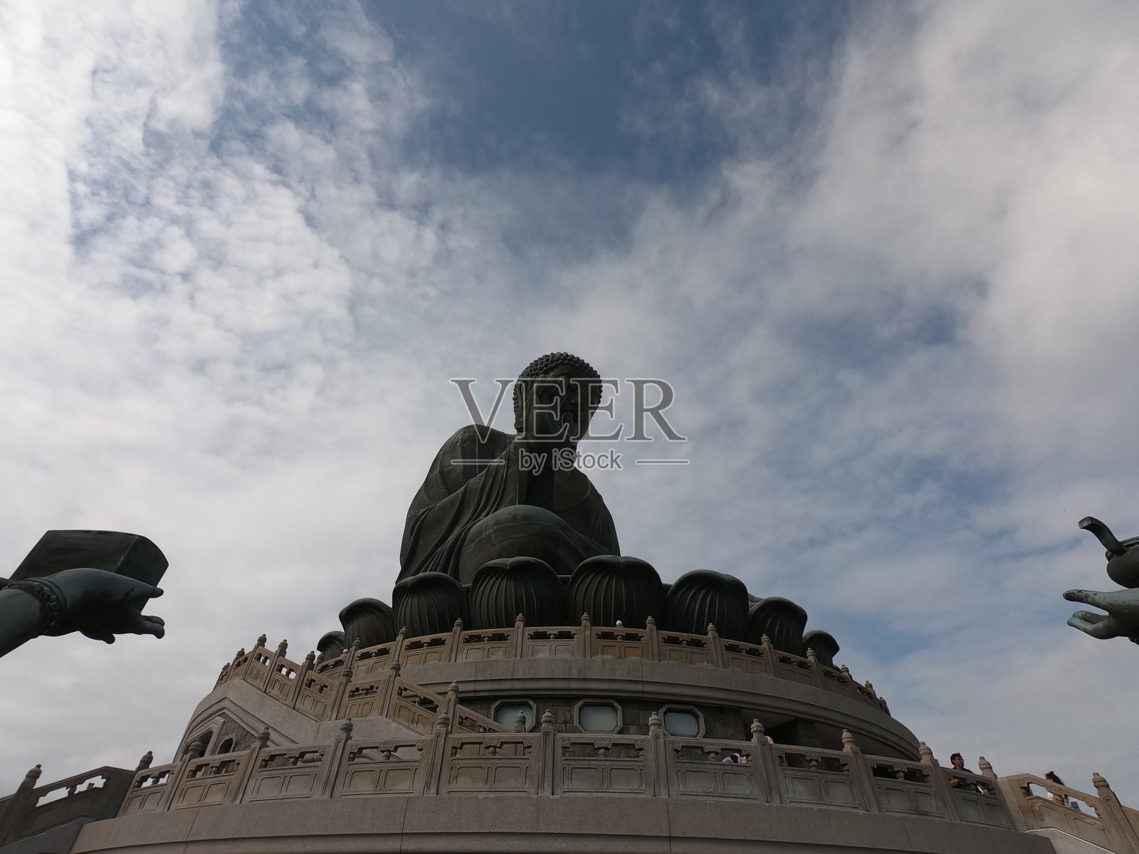 香港大屿山的佛像照片摄影图片