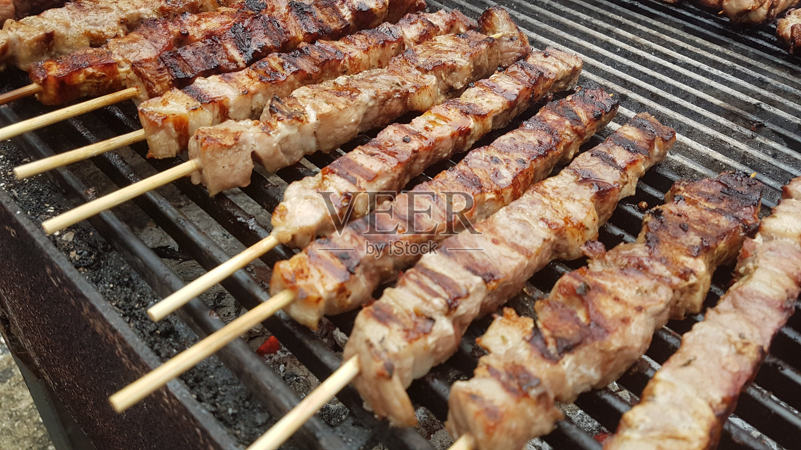 希腊传统的烧烤肉制品照片摄影图片