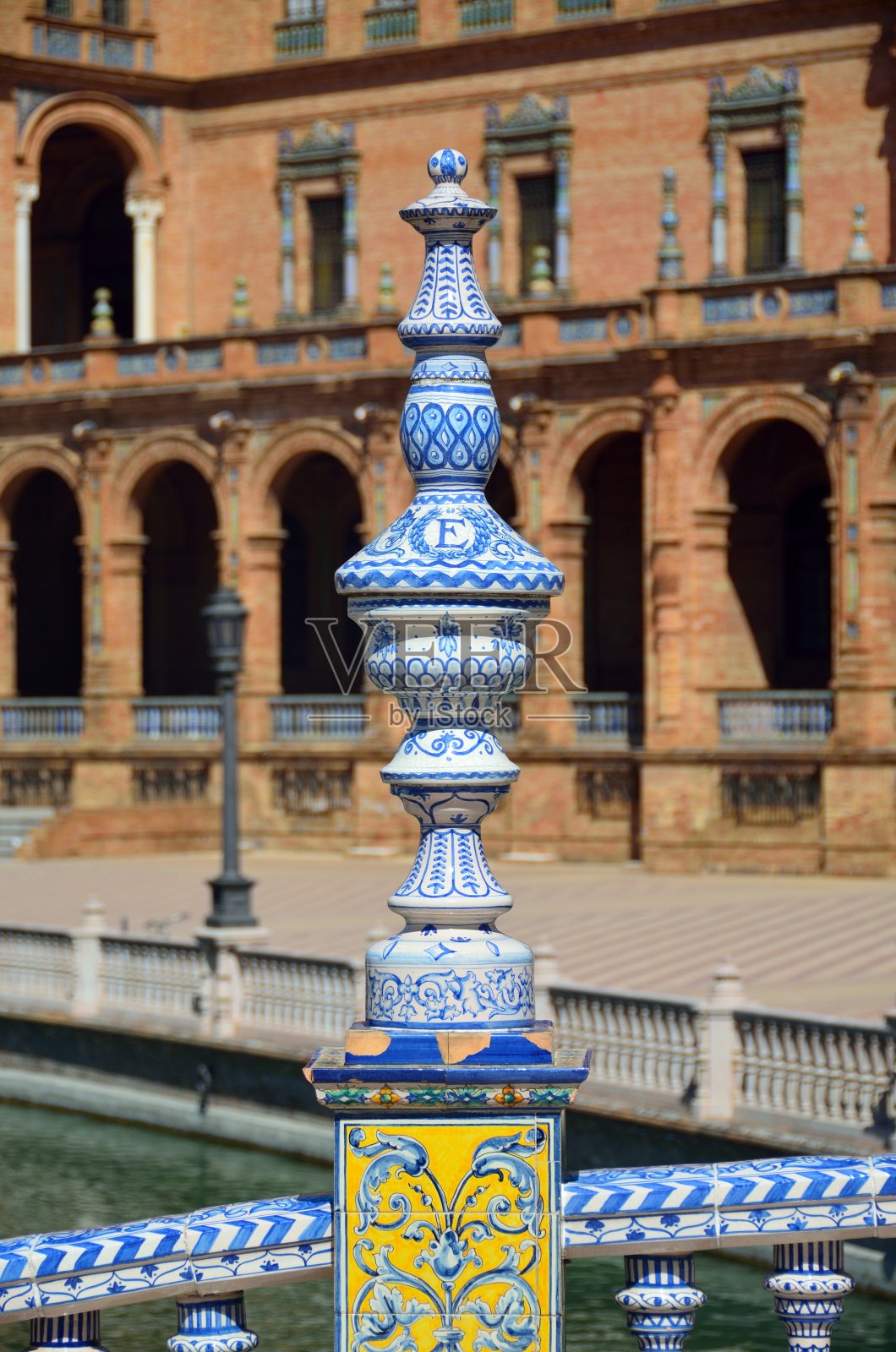 西班牙广场的陶瓷细节照片摄影图片