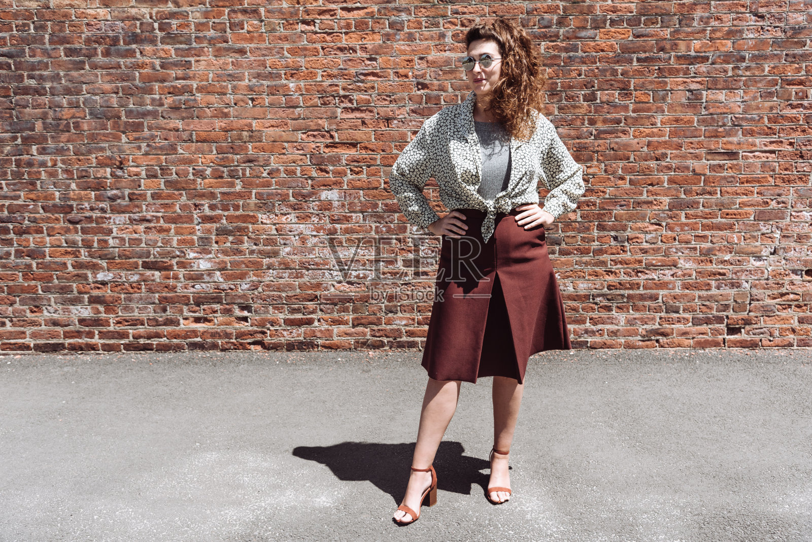 时尚女人的肖像照片摄影图片