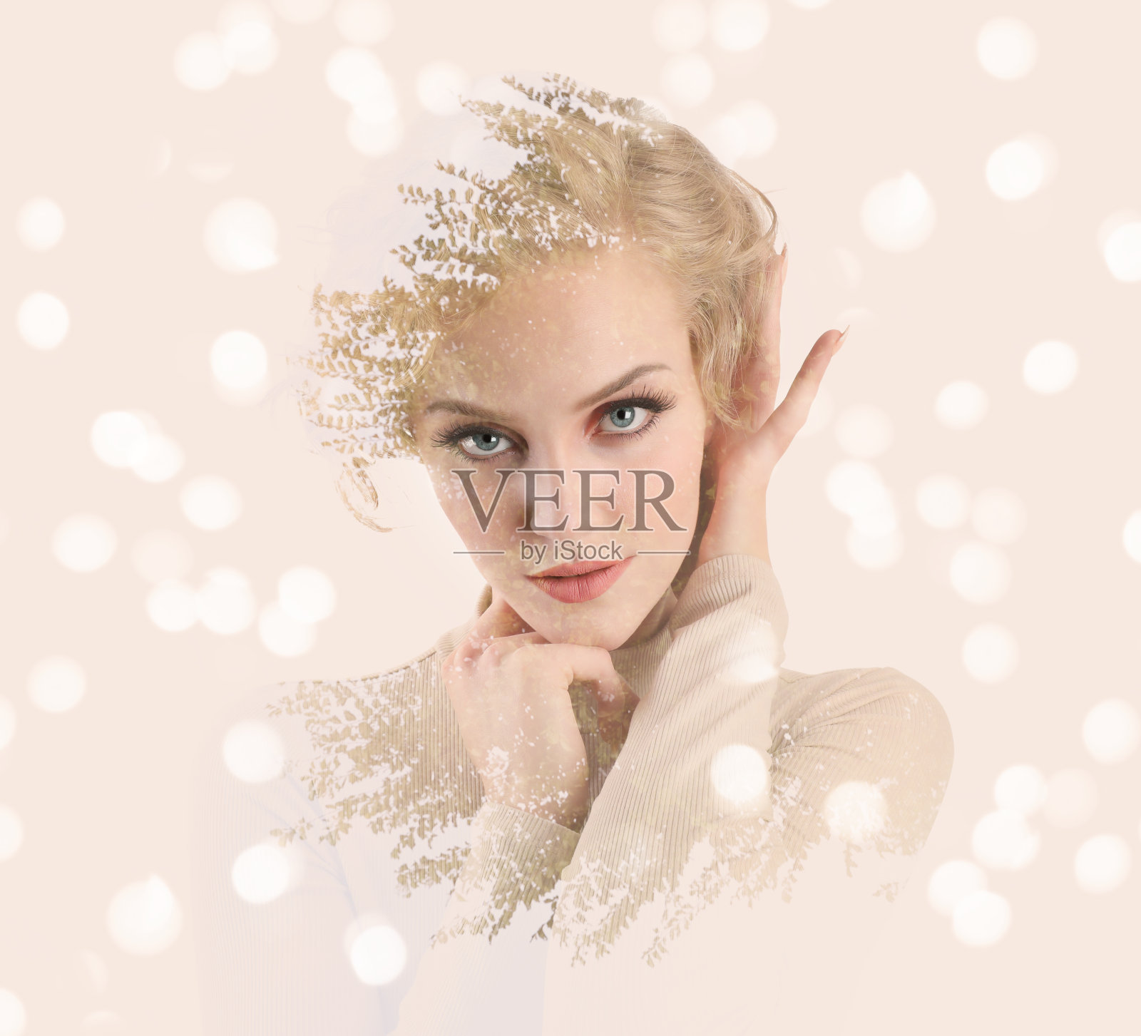 性感的金发年轻女人的肖像照片摄影图片