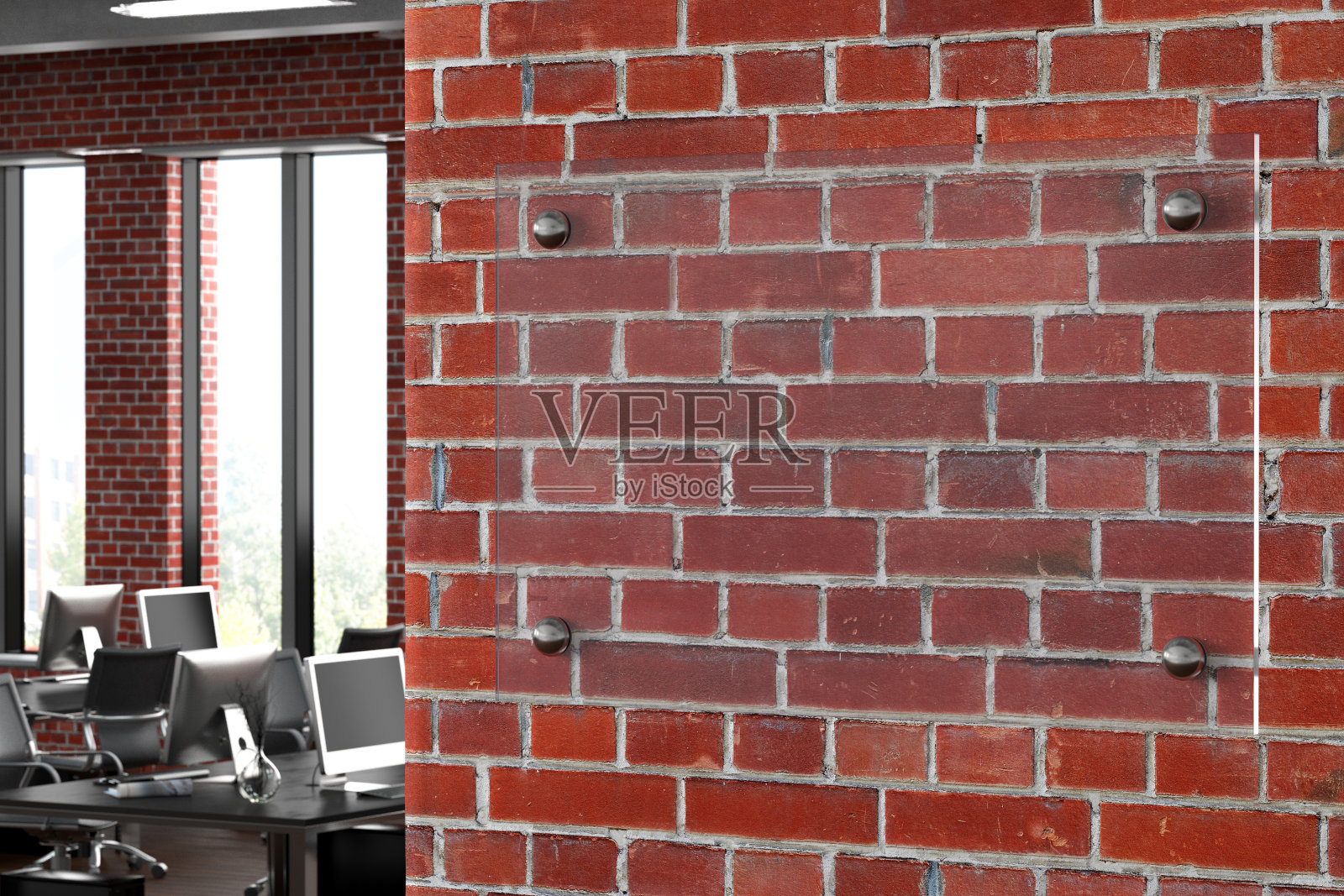 墙面空白透明玻璃标牌。照片摄影图片