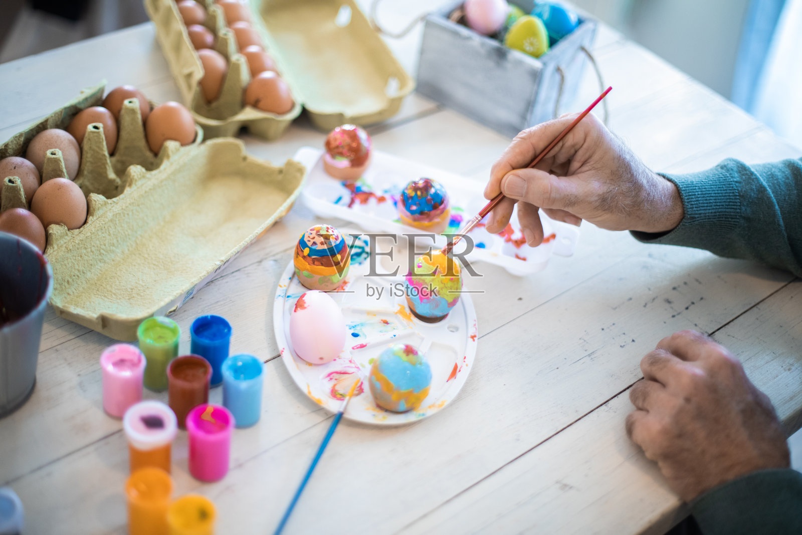 装饰复活节彩蛋。照片摄影图片