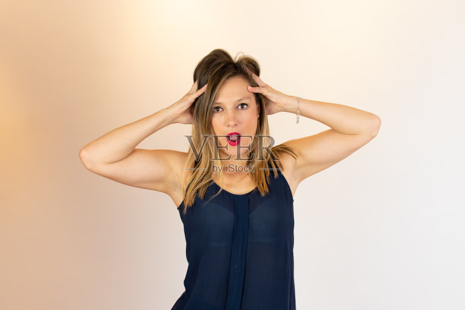 震惊的女人照片摄影图片