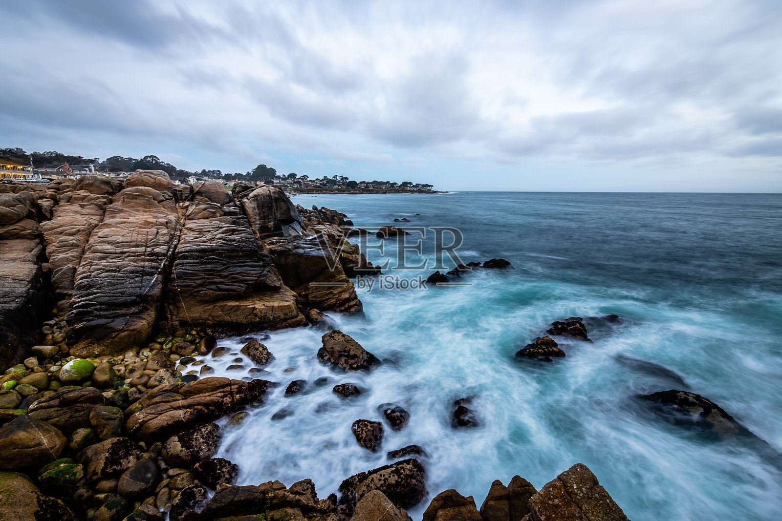 日出时分的蒙特利湾照片摄影图片