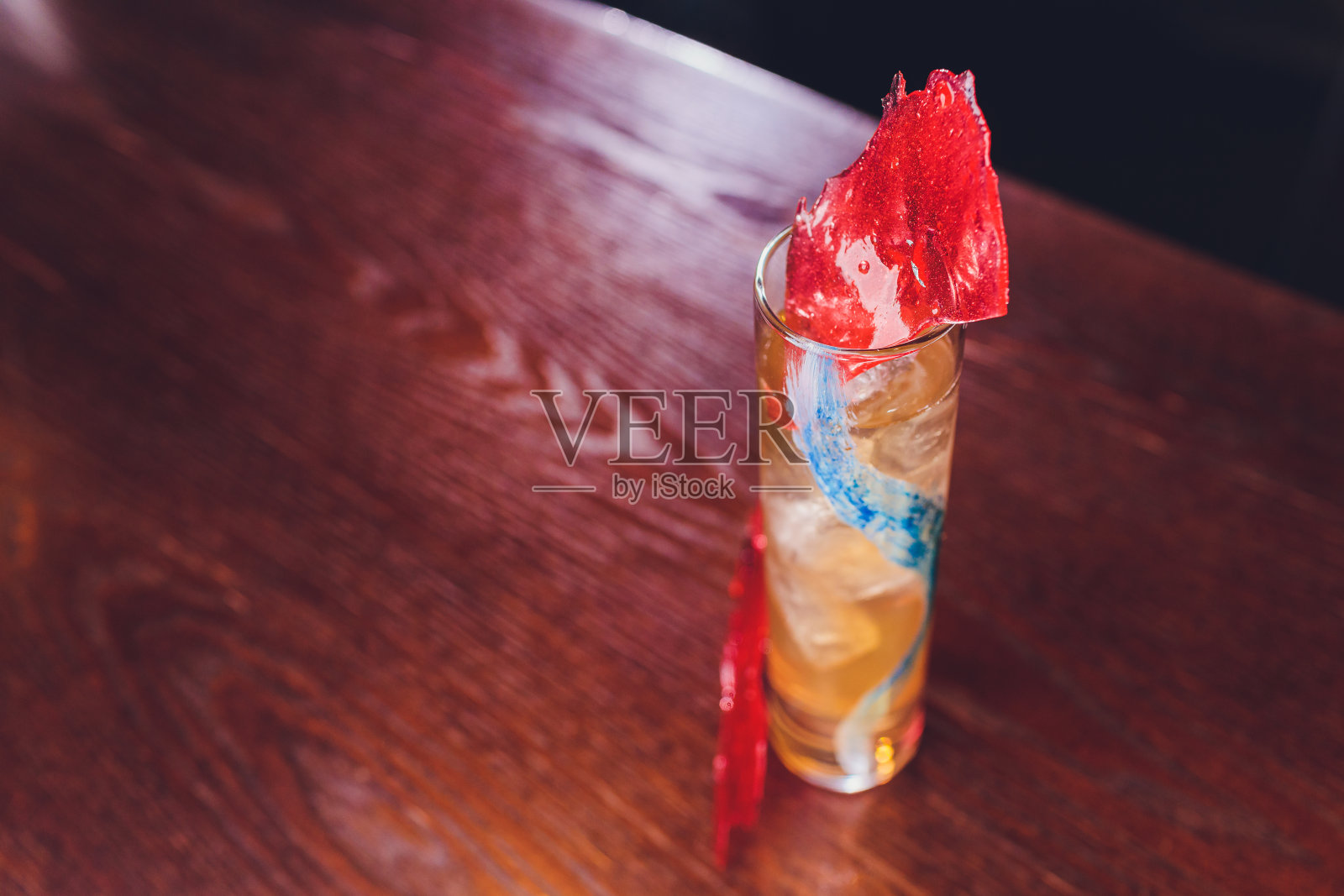 玛格丽塔鸡尾酒近距离冷饮在酒吧和赌场。照片摄影图片