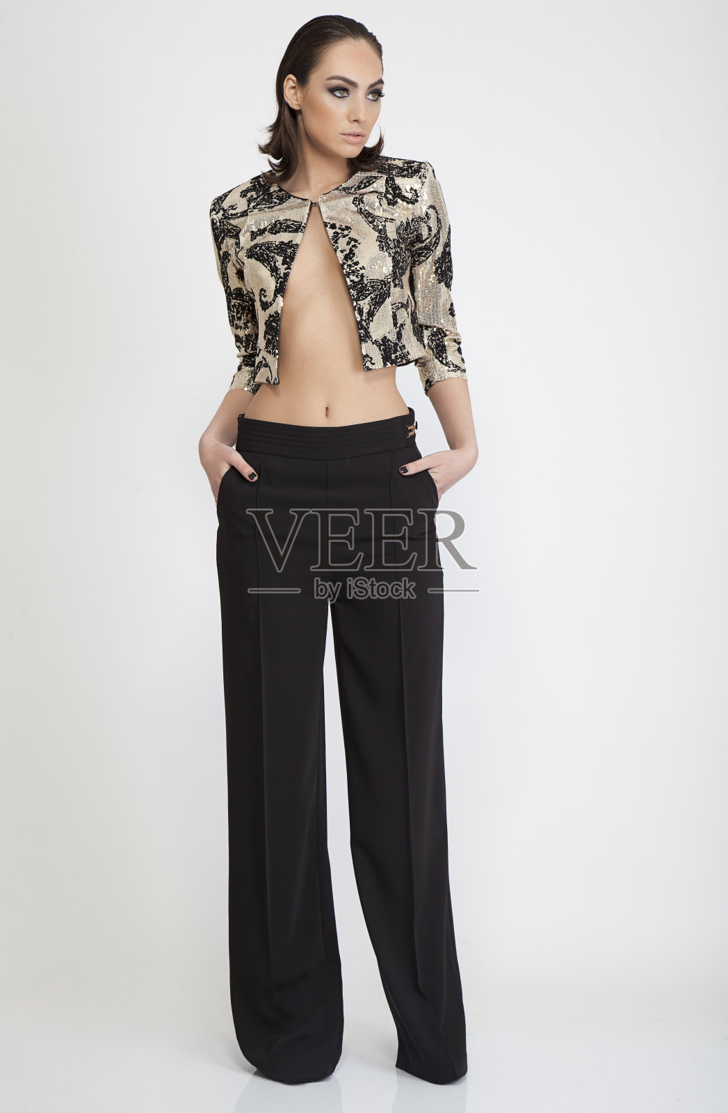 美女摄影棚拍摄照片摄影图片