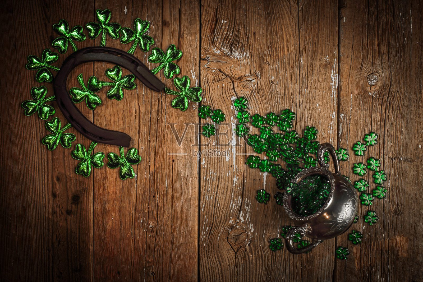 圣帕特里克节的节日象征。俯视图，复制空间。照片摄影图片