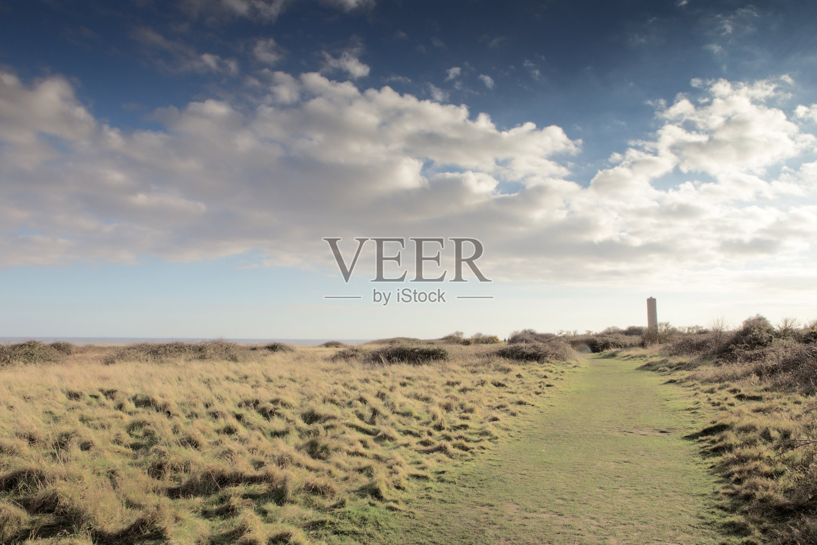 沿着艾塞克斯乡村的海岸线照片摄影图片