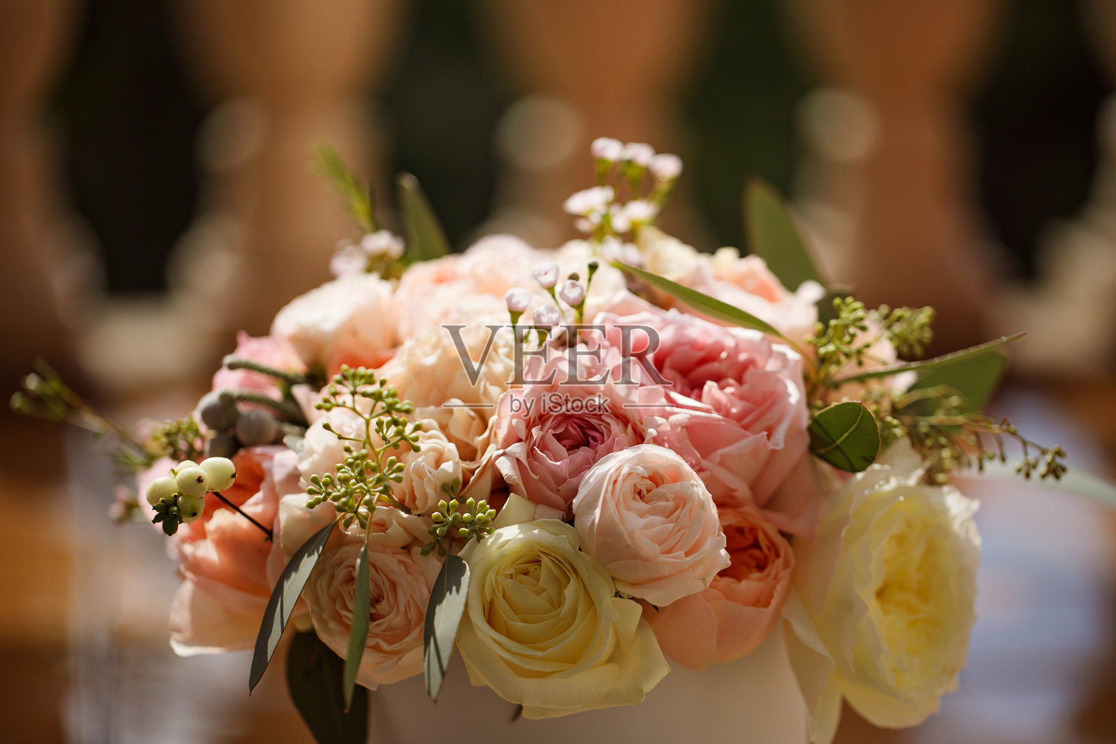 牡丹玫瑰婚礼花束照片摄影图片