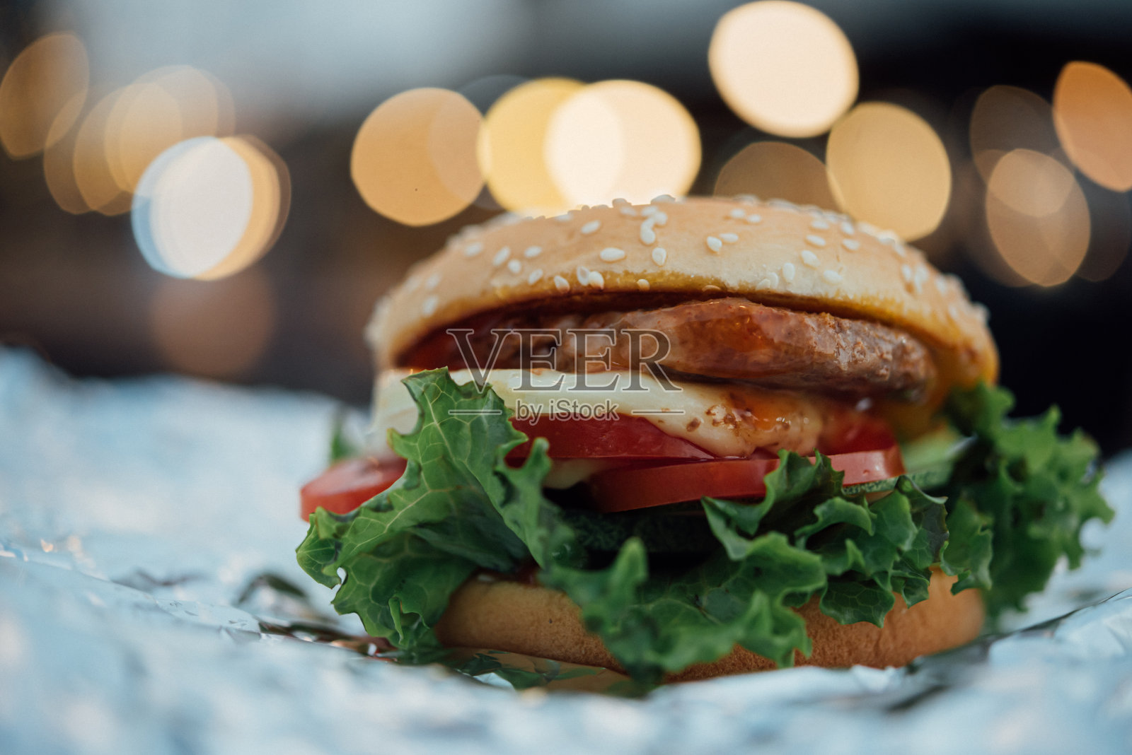 快餐店里的汉堡照片摄影图片