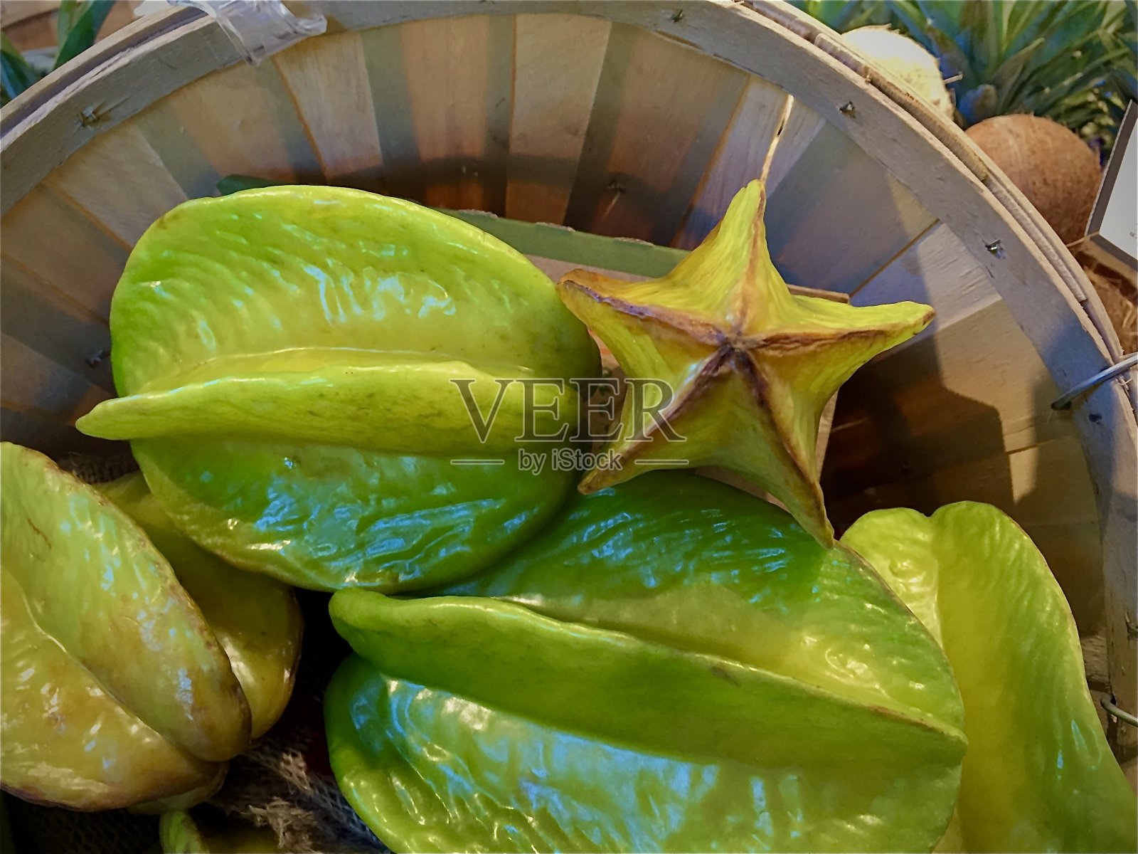 市场里的杨桃照片摄影图片