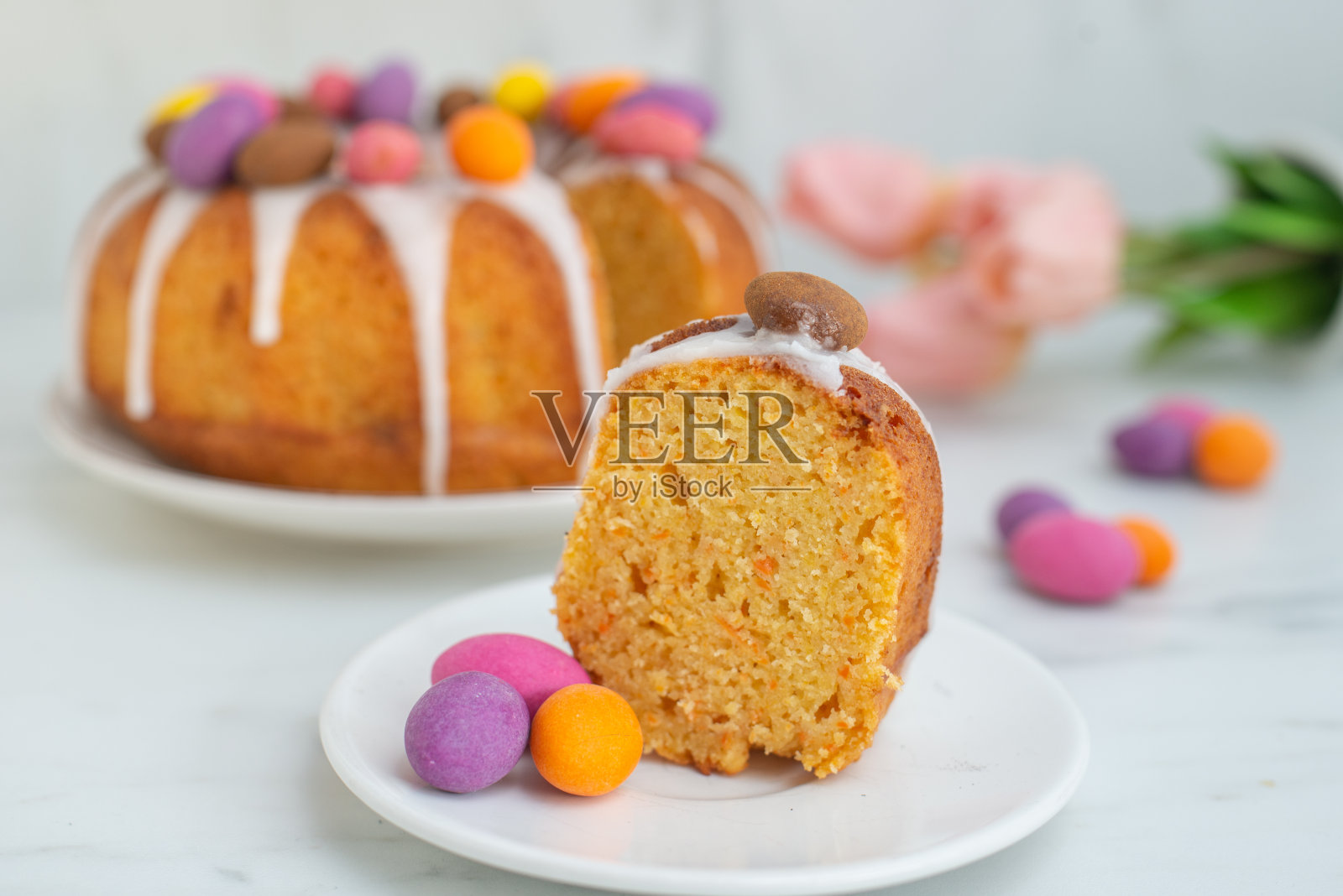 胡萝卜苹果复活节蛋糕照片摄影图片