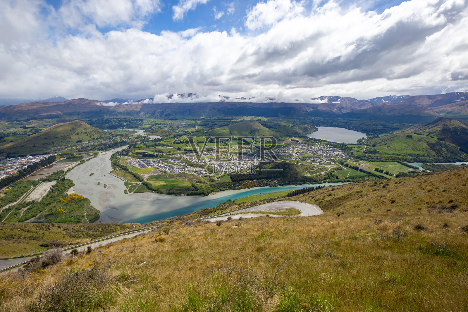 从纽格特角到Shotover河美丽的弯道照片摄影图片