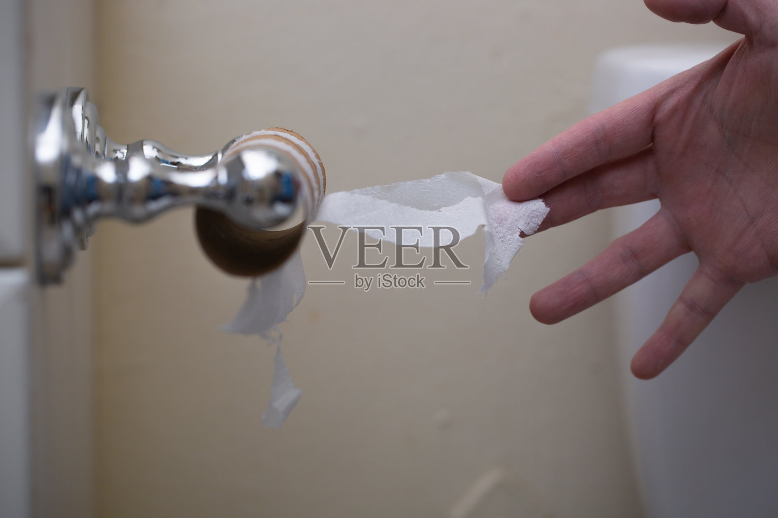 没有卫生纸伸出照片摄影图片