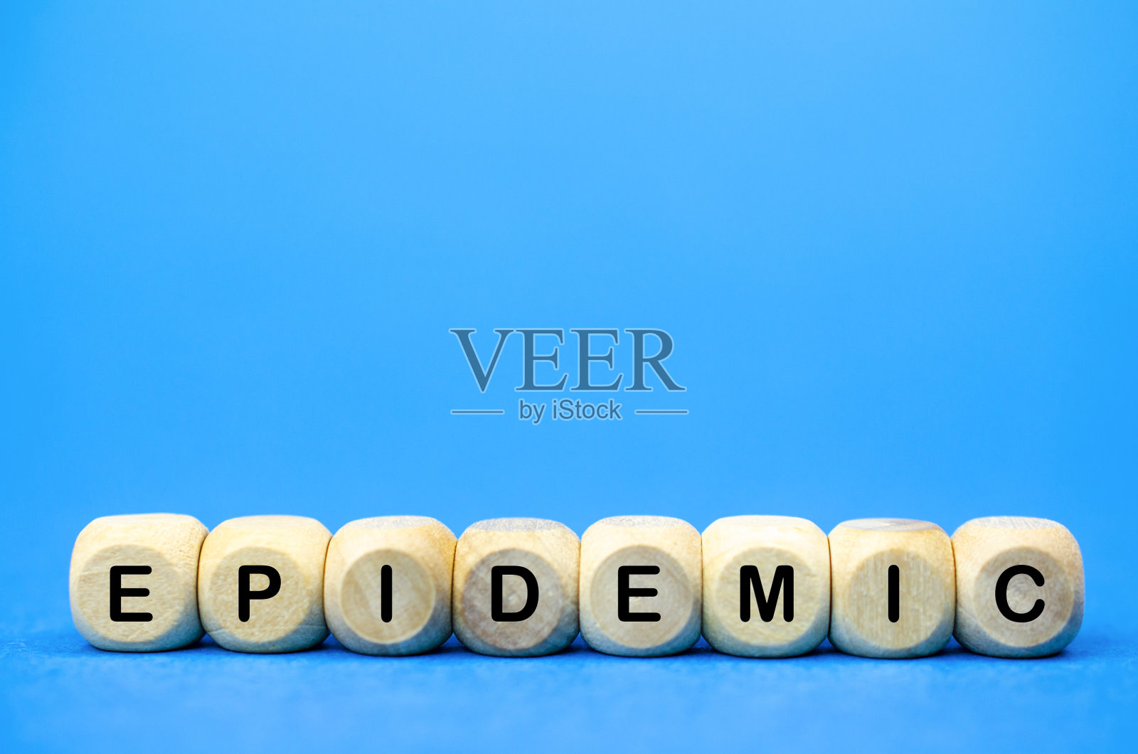 木块上的“流行病”标志：医疗概念，流行疾病照片摄影图片