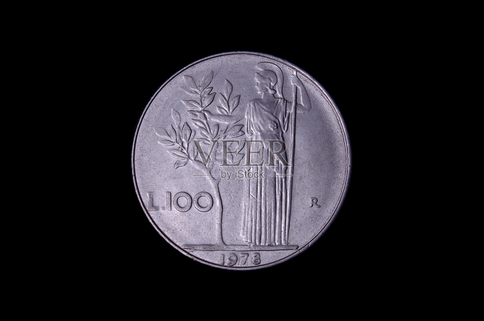 L.100意大利硬币孤立在黑色背景上照片摄影图片