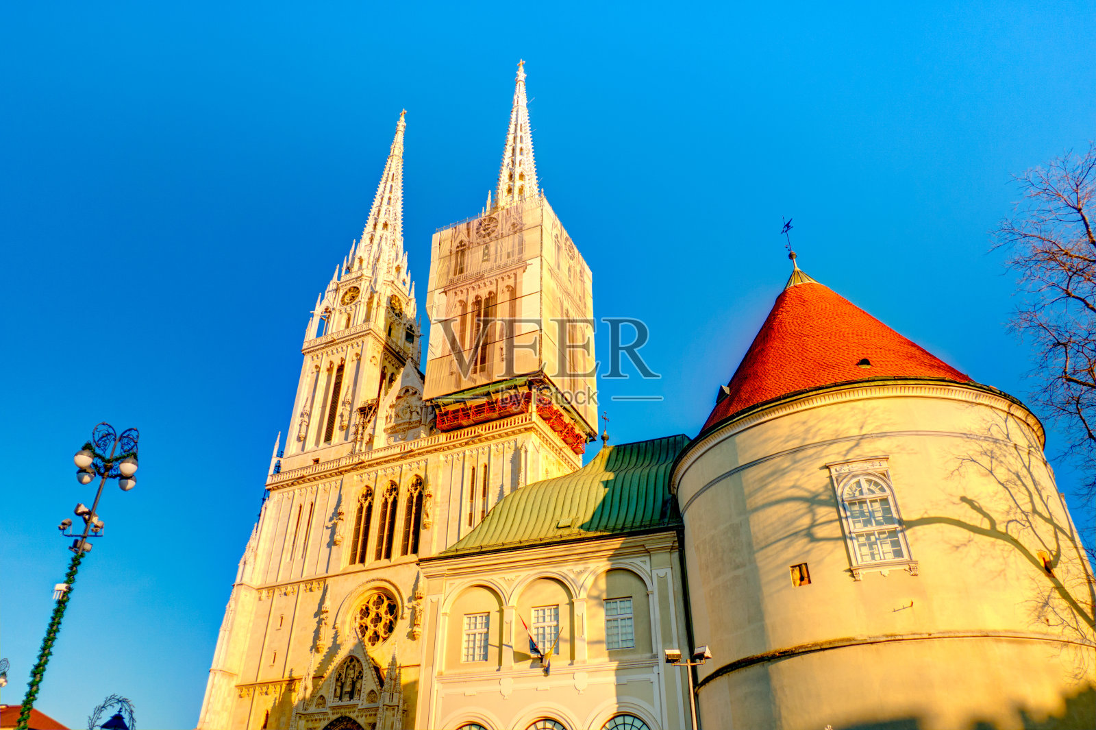 萨格勒布阳光历史中心照片摄影图片