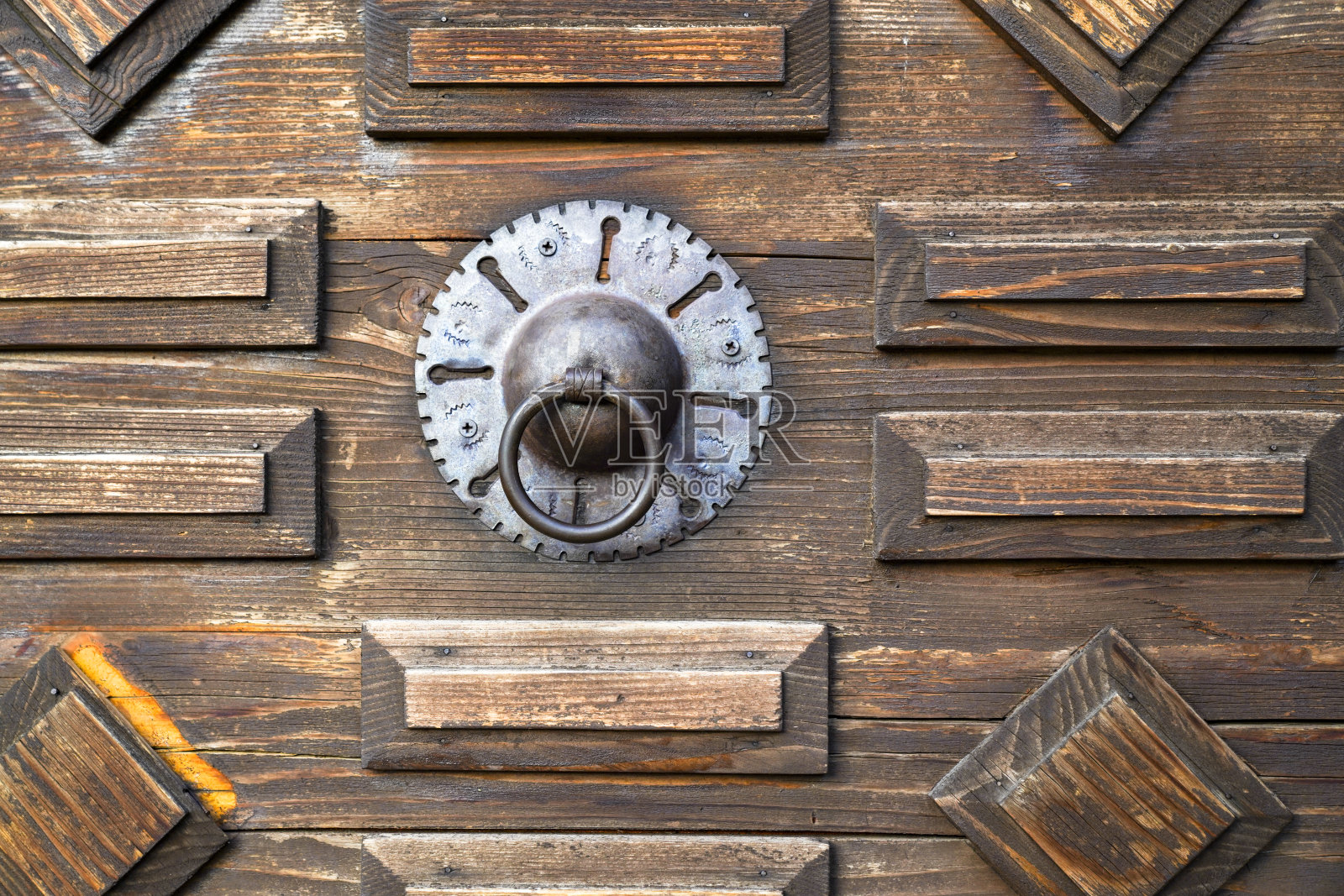 带有环的旧木门-形象照片摄影图片