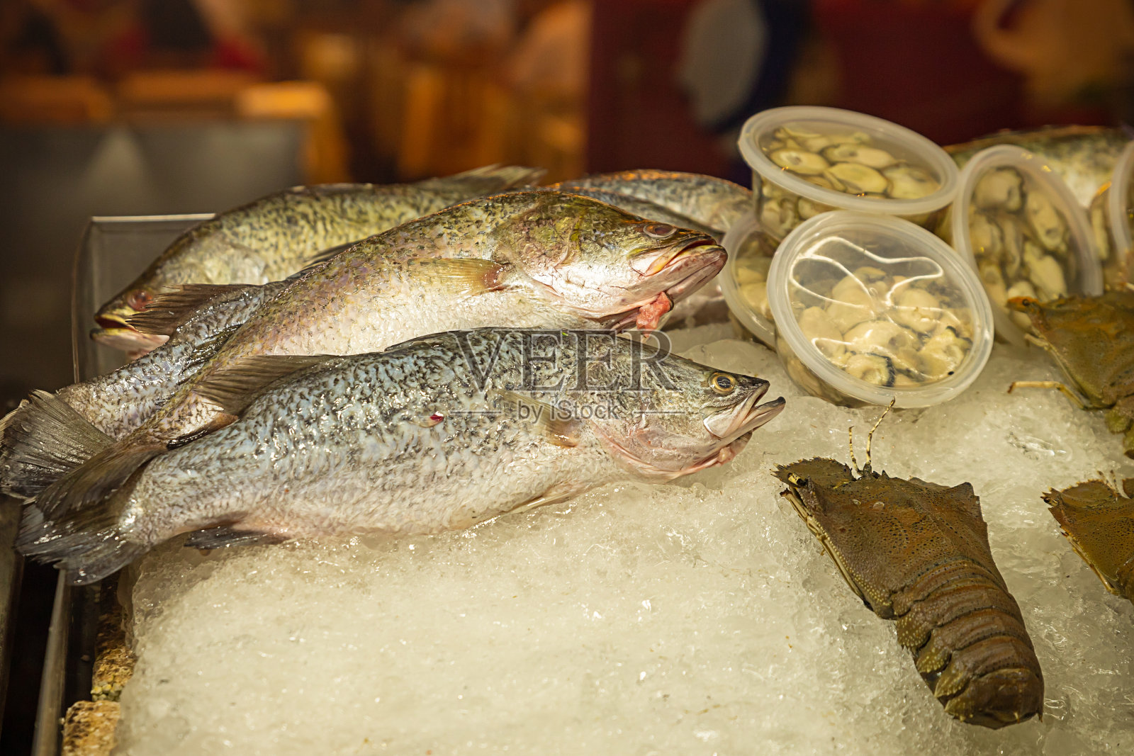 鱼鲜银熊虾虾柜台海鲜冰亚洲泰国照片摄影图片