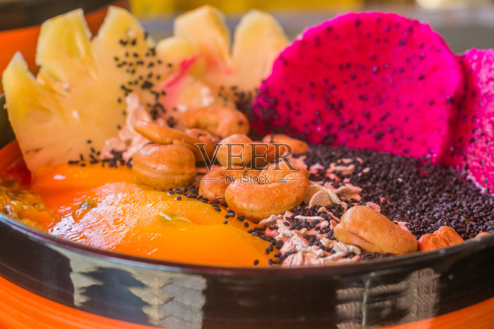 一种混合水果的热带水果沙拉照片摄影图片