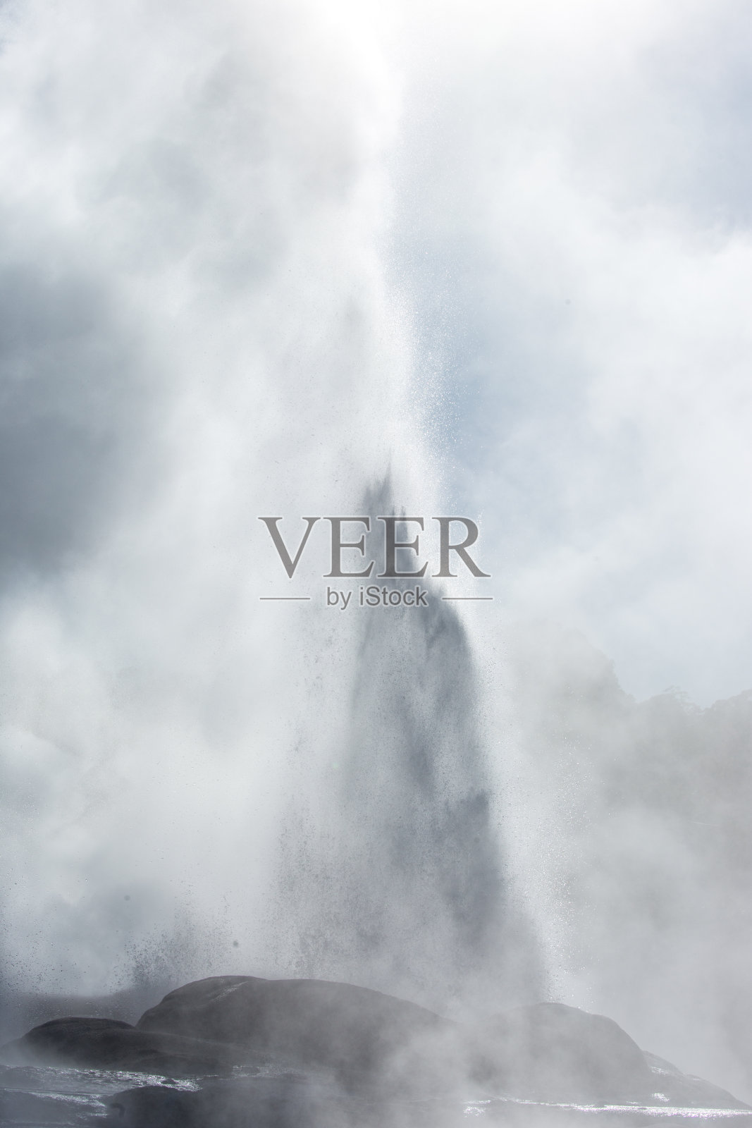 新西兰:罗托鲁瓦的波胡图间歇泉照片摄影图片