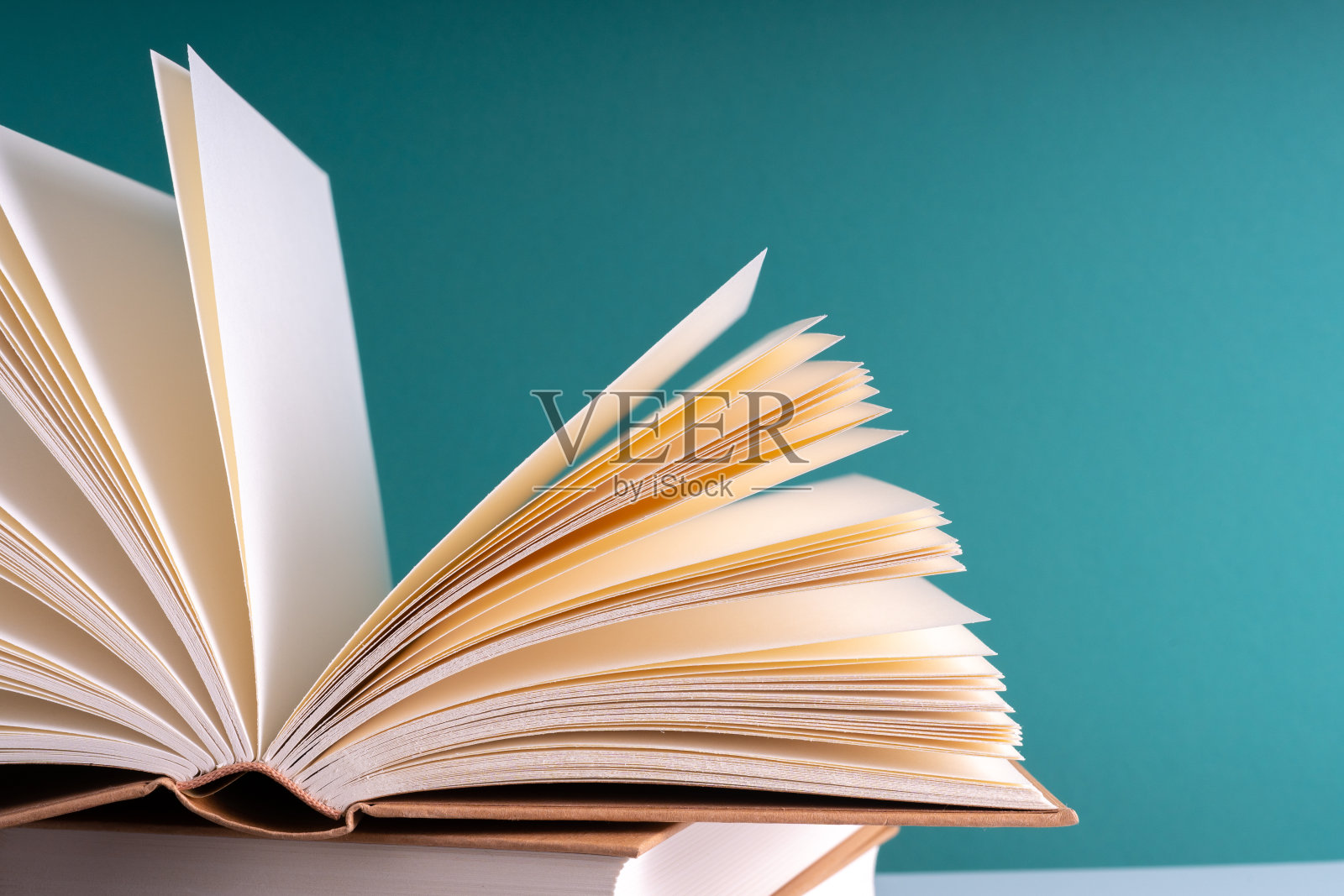 书照片摄影图片