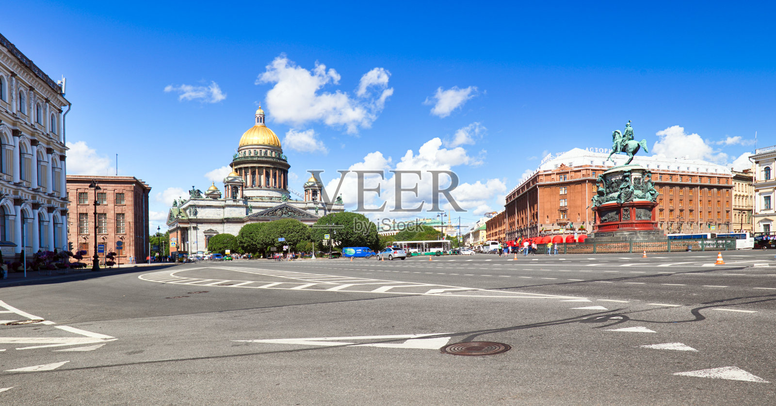 俄罗斯圣彼得堡的圣艾萨克大教堂照片摄影图片