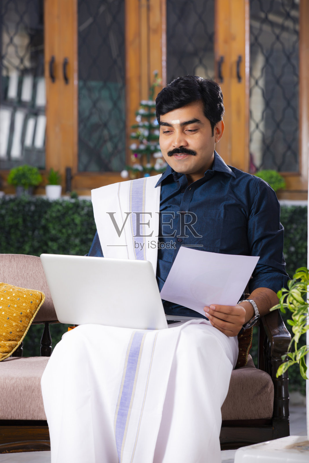 南印度男性与经典的外观库存照片照片摄影图片