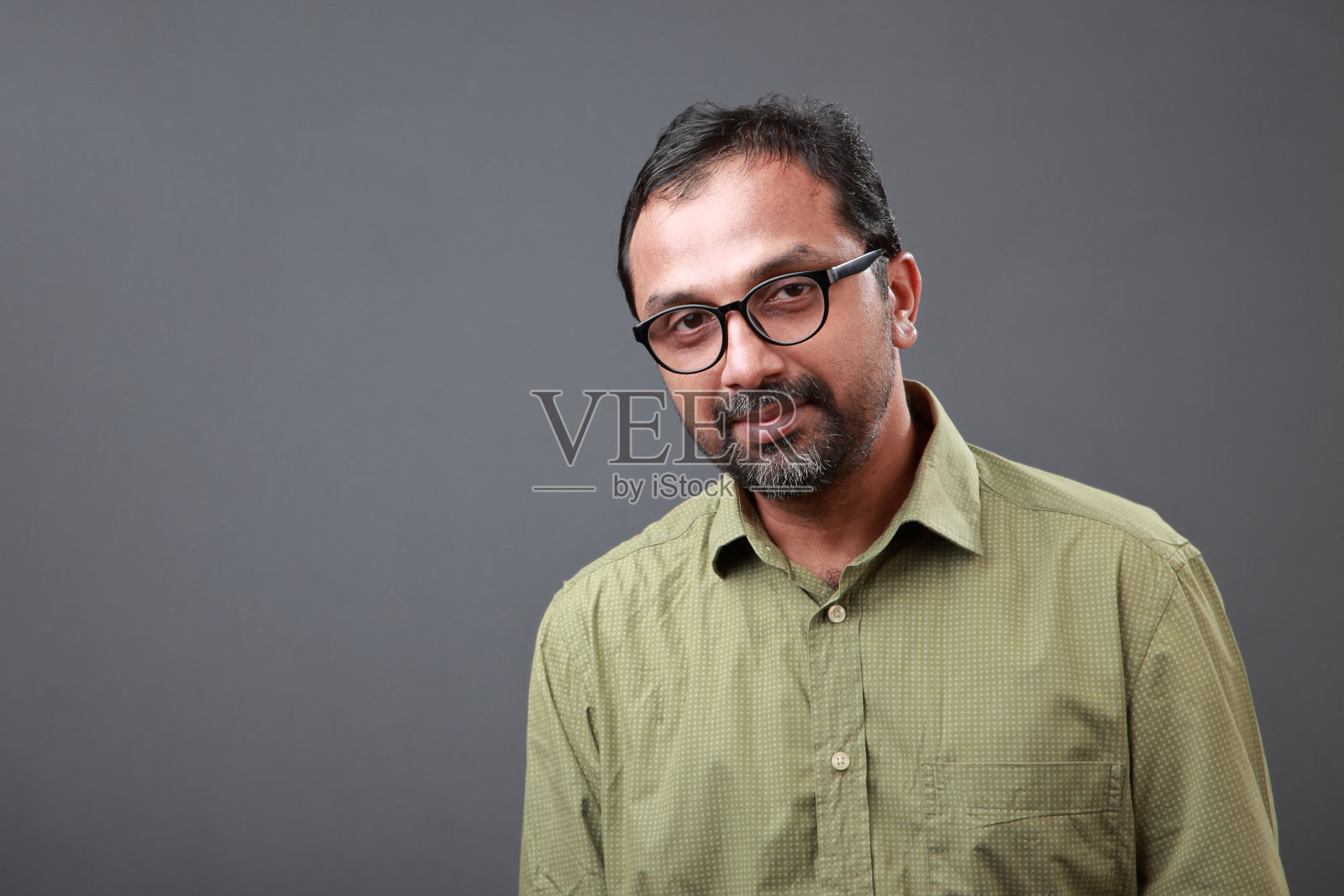 一个快乐的印第安人的肖像照片摄影图片