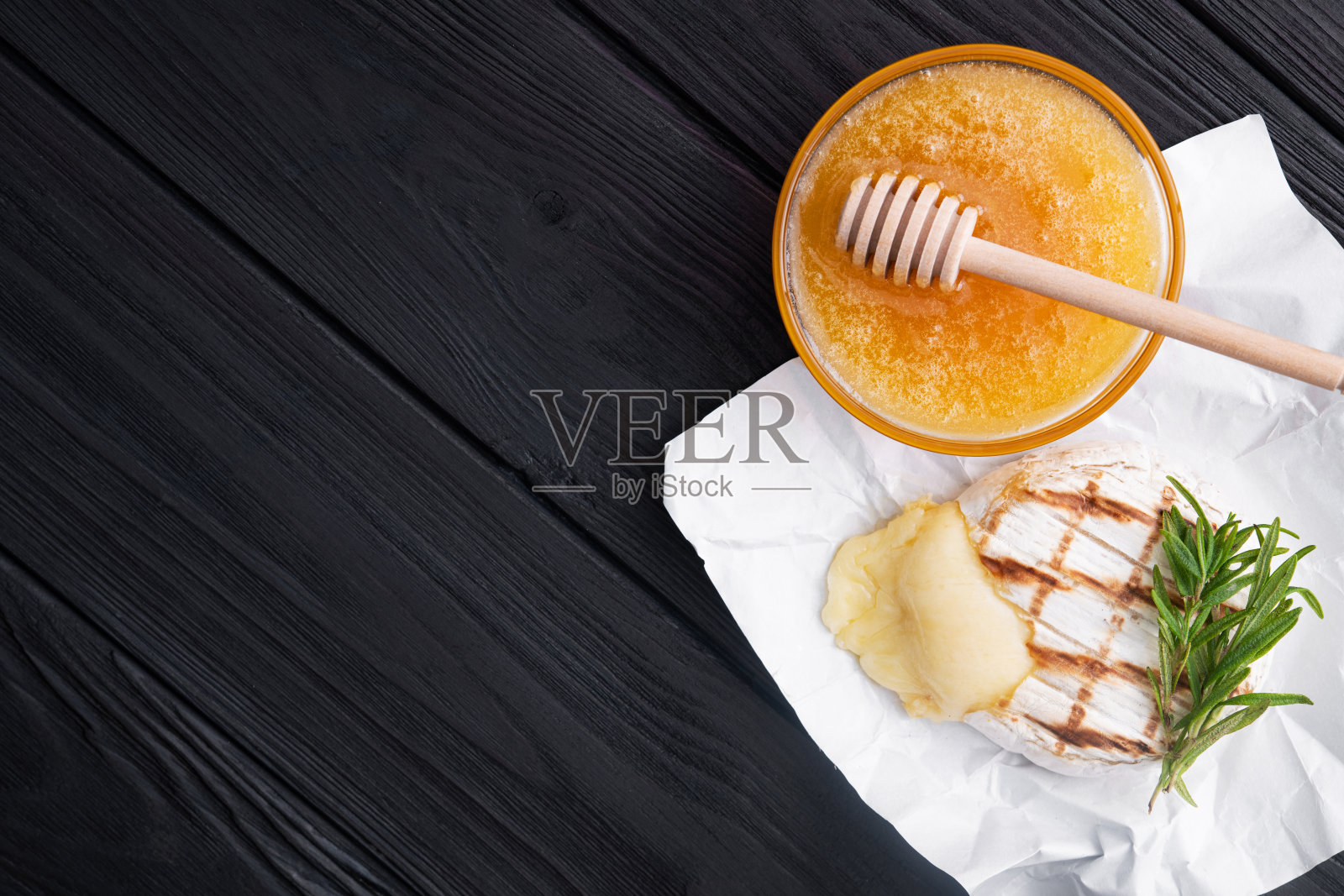 卡门培尔奶酪烤芝士照片摄影图片