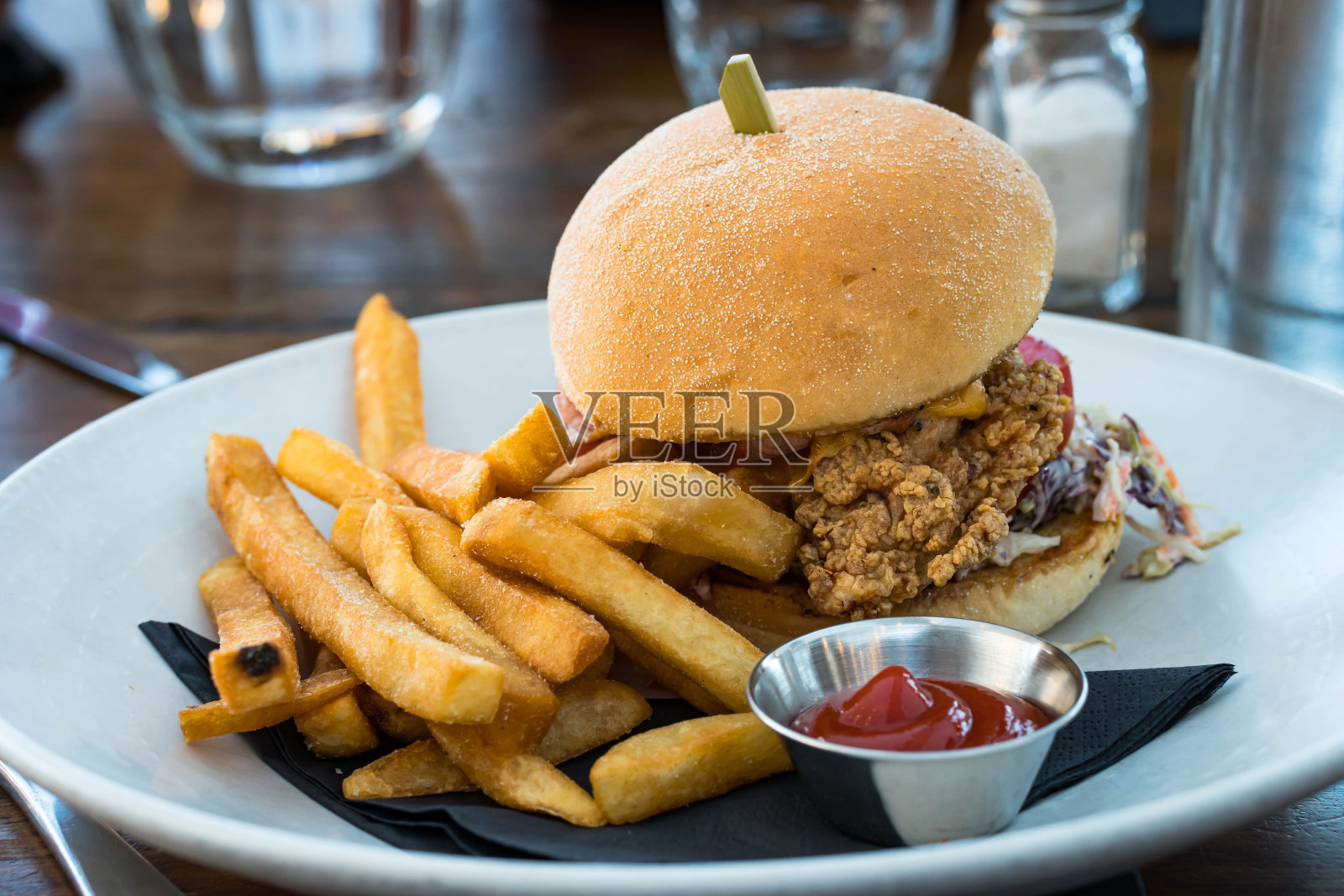 南方炸鸡三明治照片摄影图片