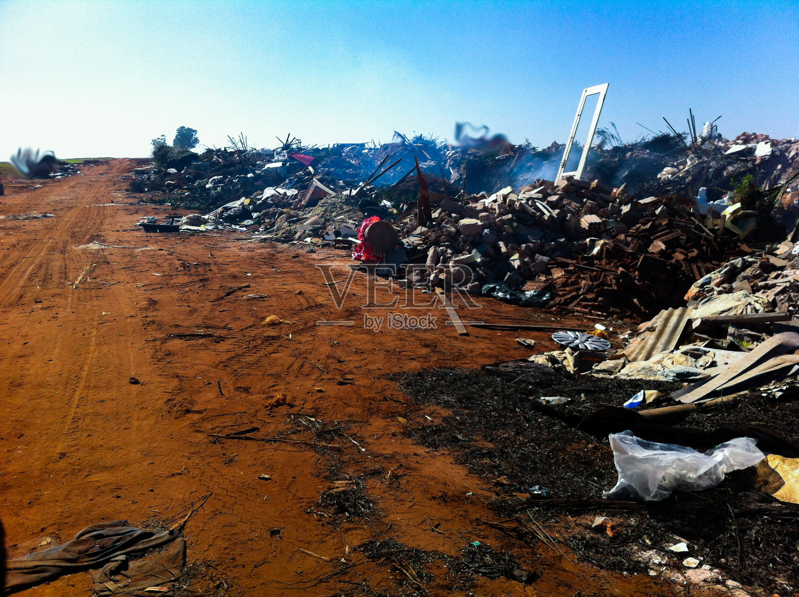 我们不能对环境这么做照片摄影图片