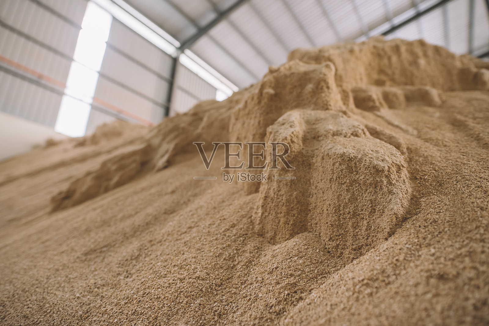 工厂仓库储存动物饲料鸡照片摄影图片