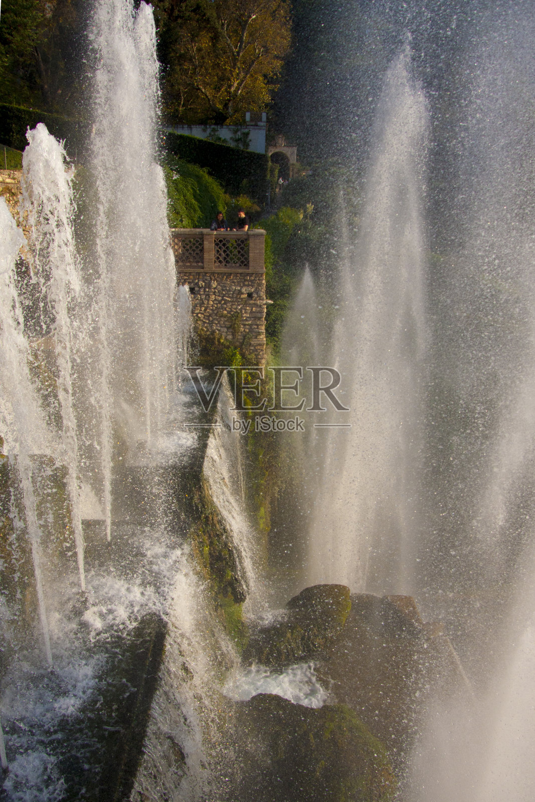 高的喷泉照片摄影图片