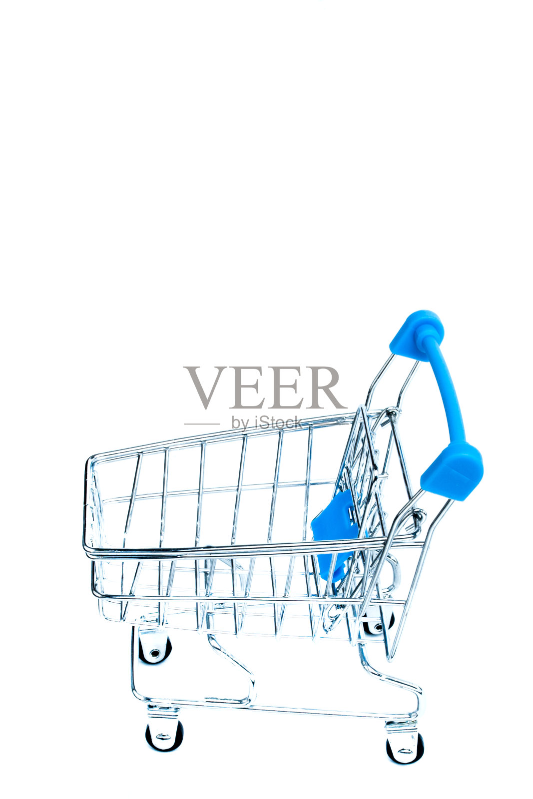 蓝色购物车孤立在白色背景照片摄影图片