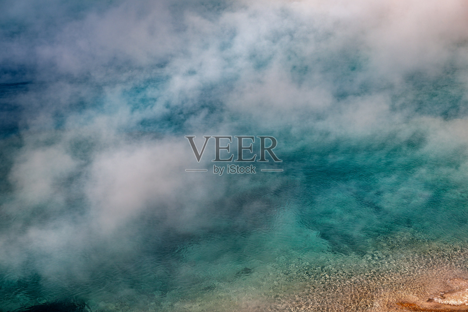 美丽的蓝色湖和黄石公园，怀俄明州，美国照片摄影图片