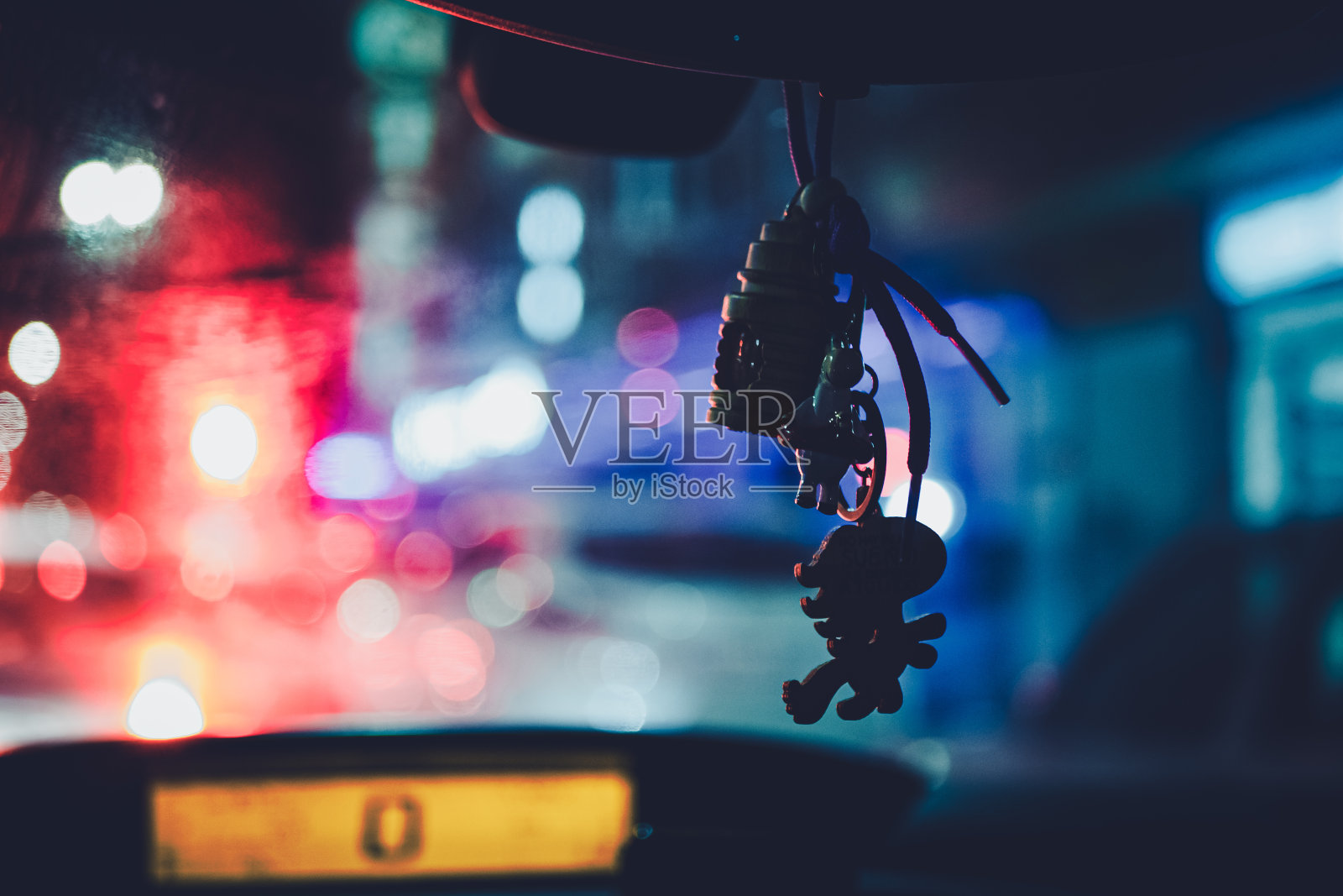 逃离城市照片摄影图片