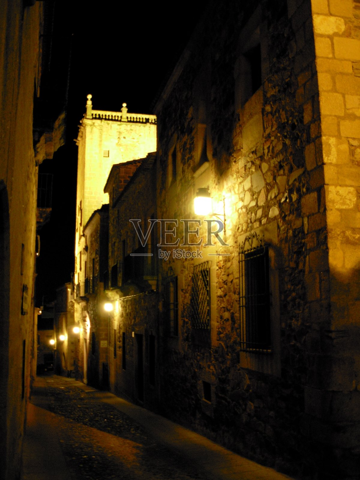 Cáceres老城的夜晚照片摄影图片