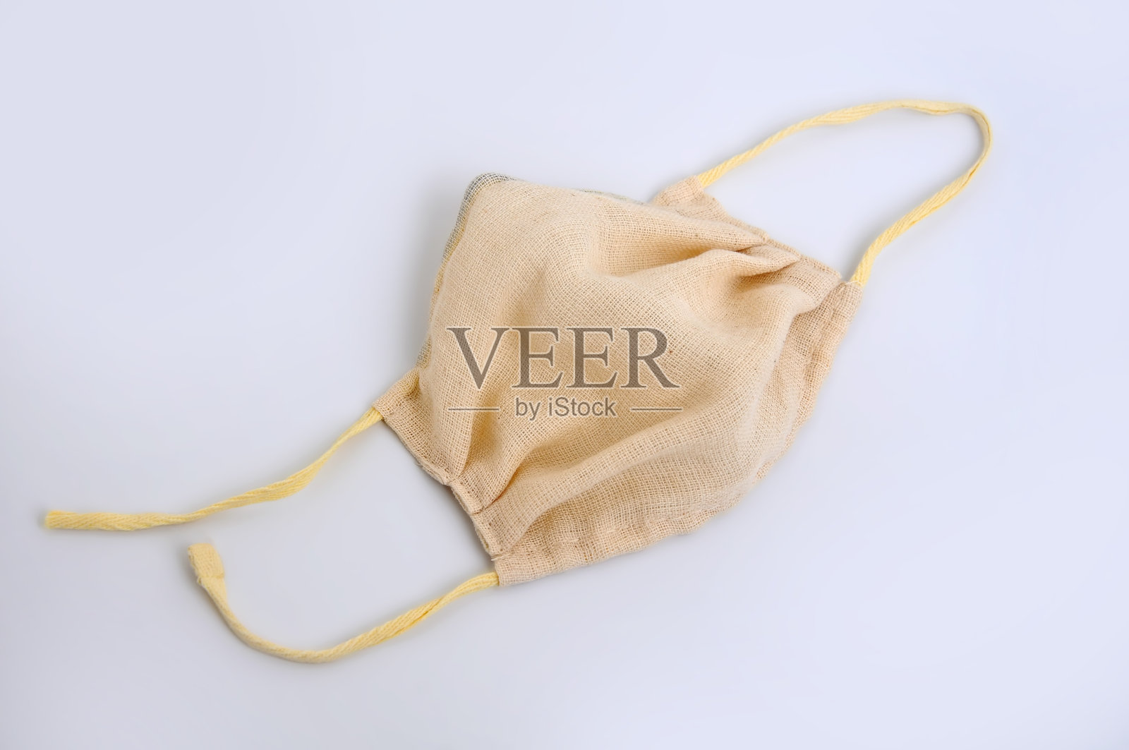 医用纱布口罩，孤立在白色背景上照片摄影图片