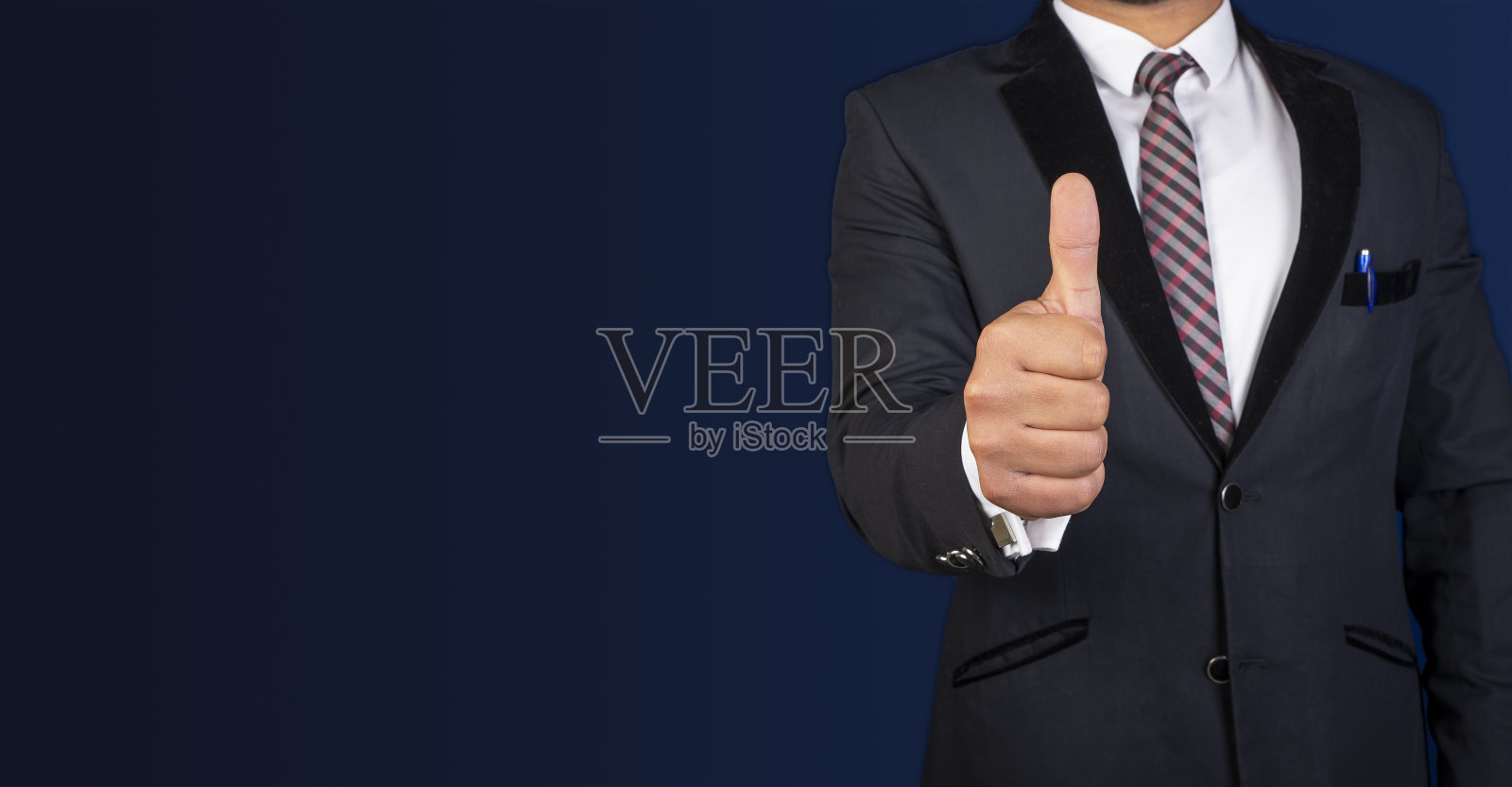 商人与拇指在西装与旗帜模板签名照片摄影图片