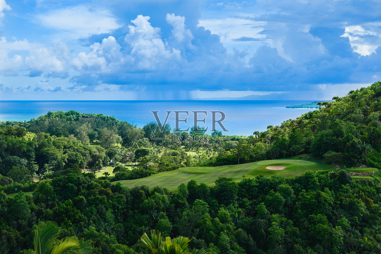 Praslin岛的高尔夫球场照片摄影图片