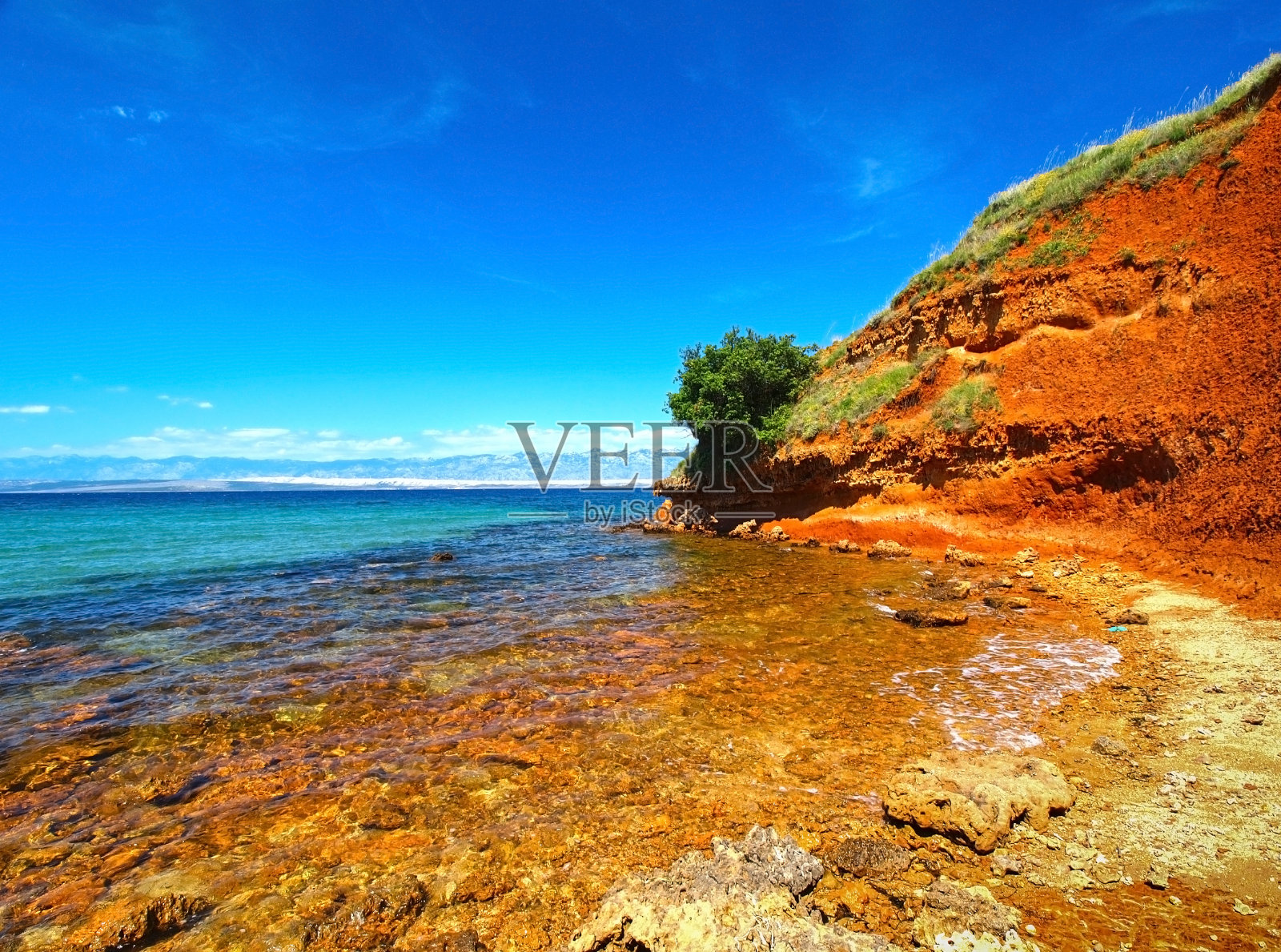风景优美的亚得里亚海海岸照片摄影图片