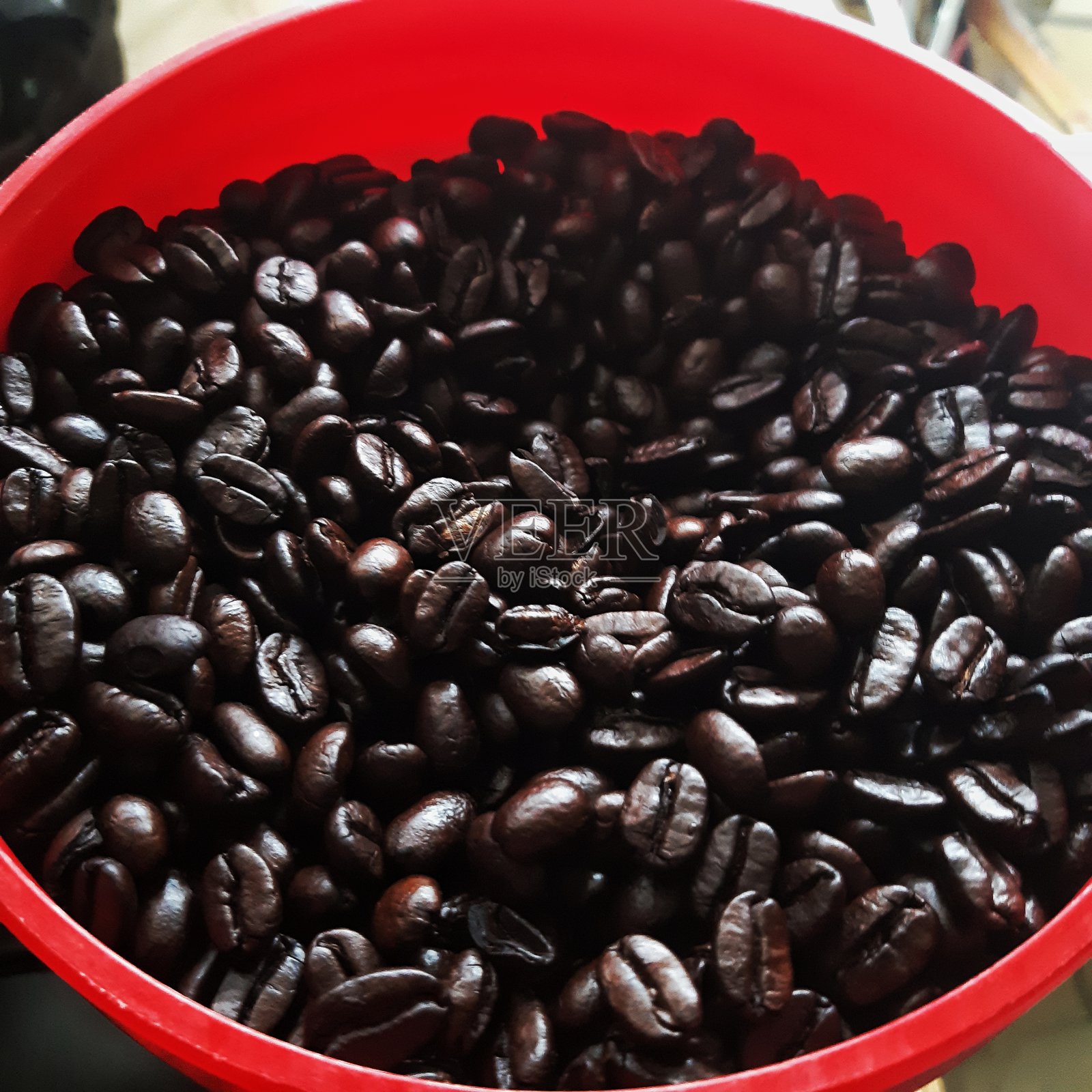 一桶咖啡豆照片摄影图片